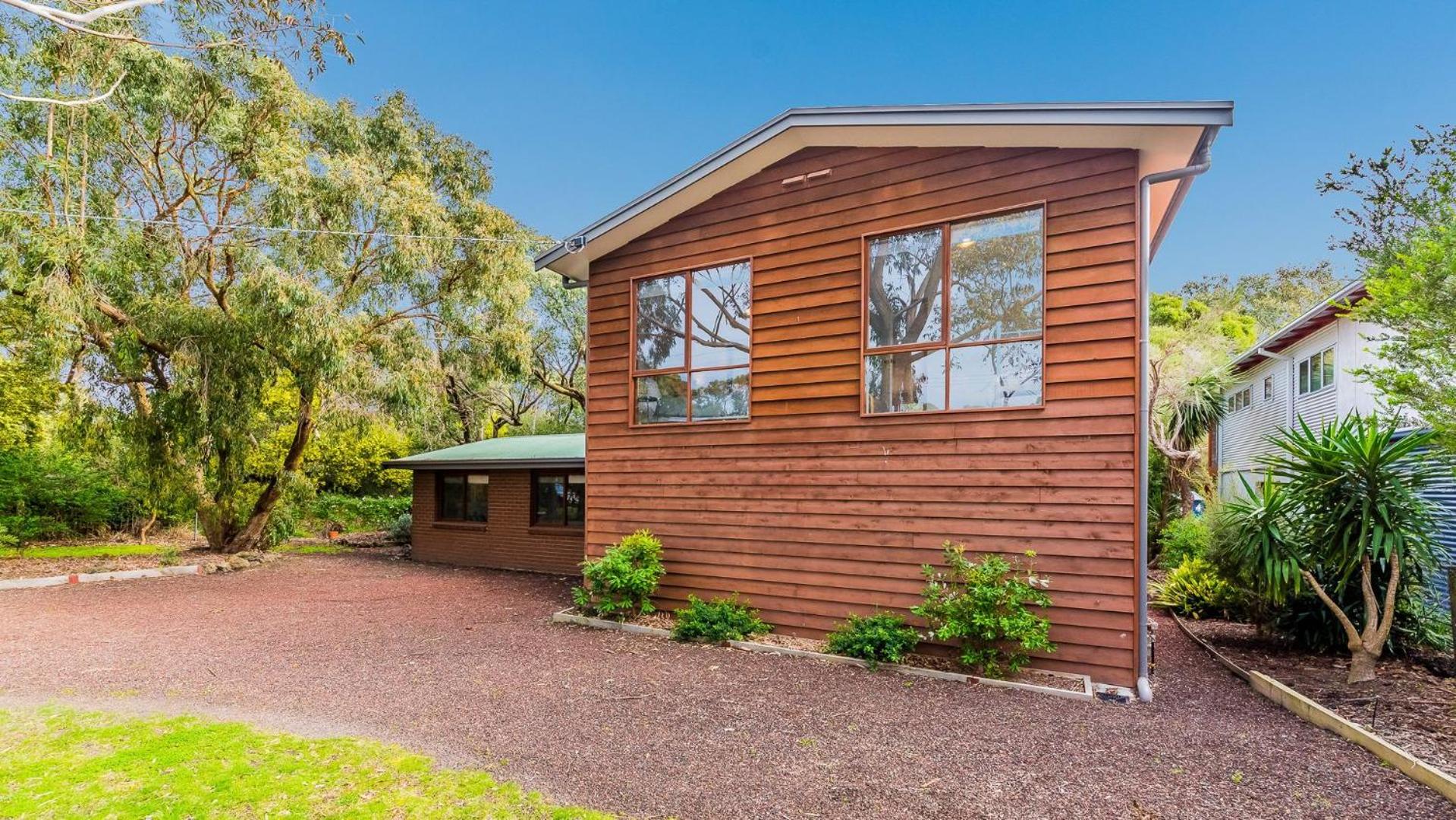 Four-Bedroom House photo 2
