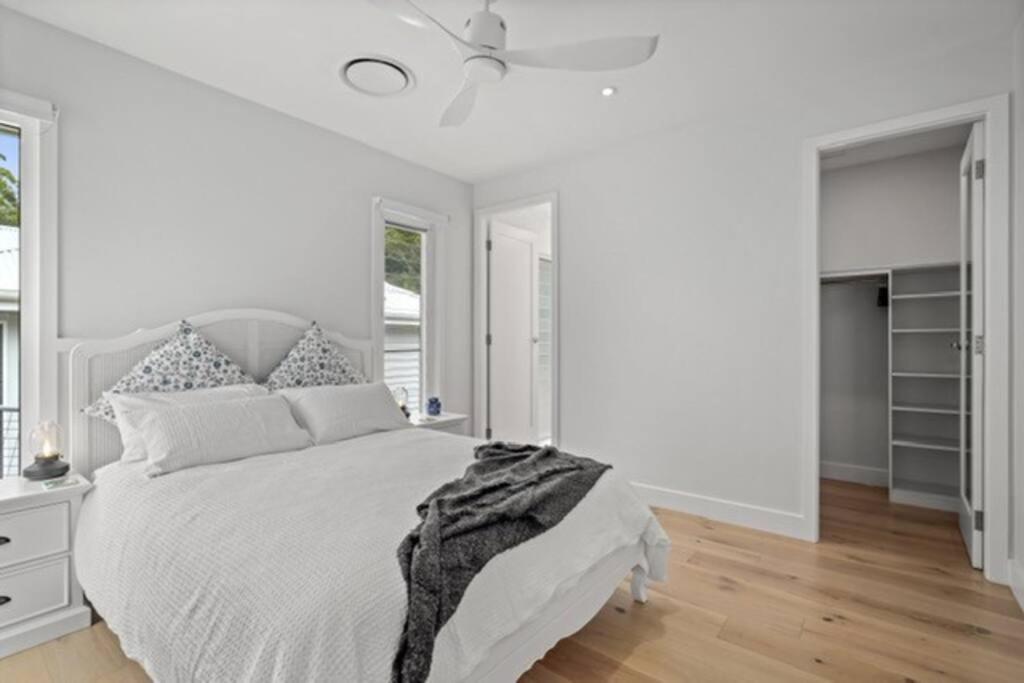 Three-Bedroom House photo 1