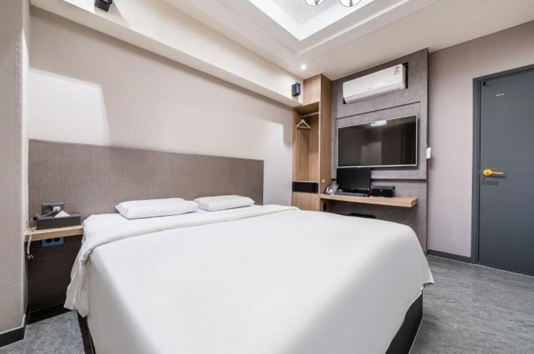 King Room - Photo 6
