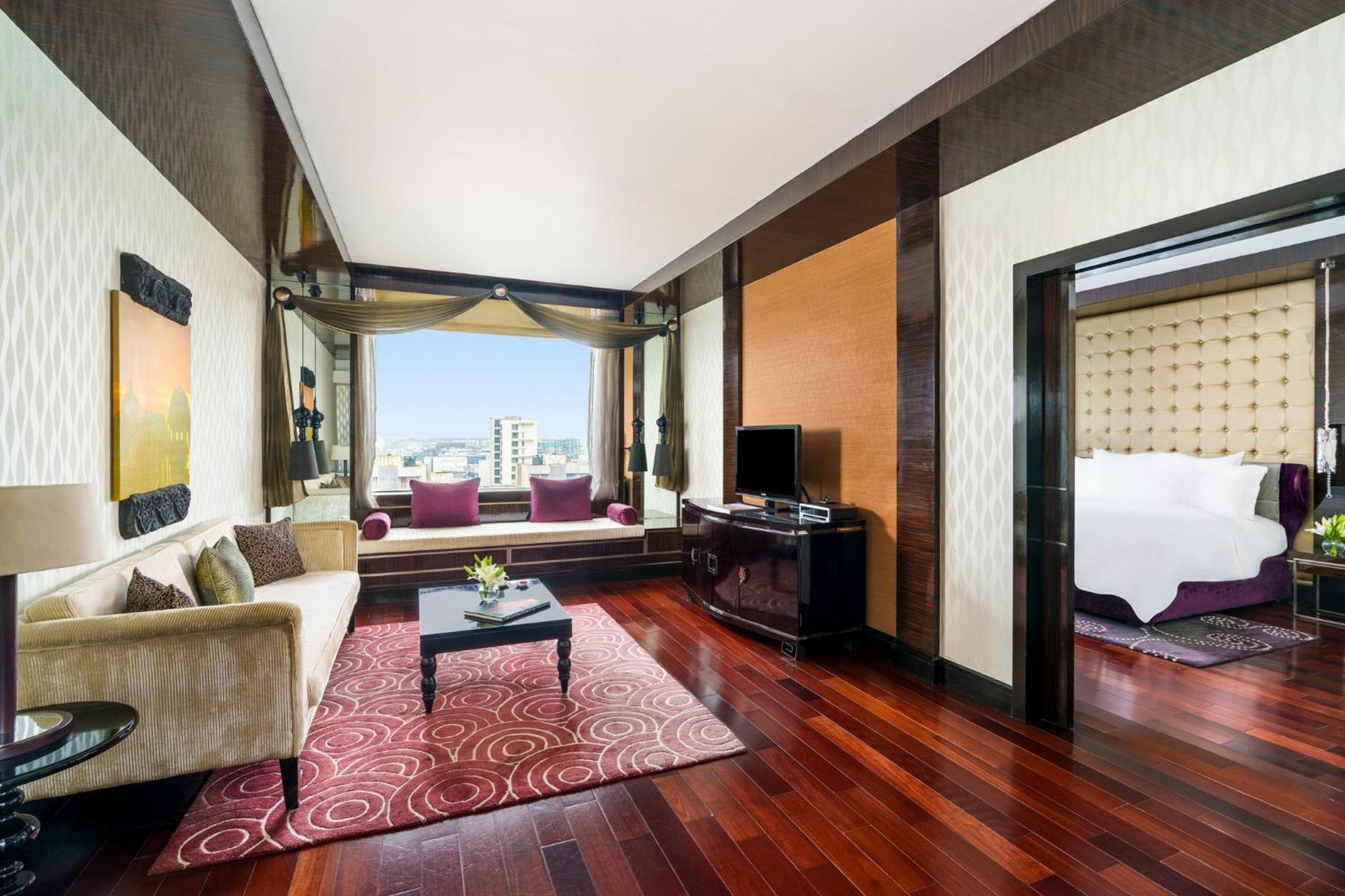 Opera Suite, King Bed, Living Area with Lounge Access, Breakfast, Hi-tea, Cocktail Hours, Meeting Room access for an Hour, Airport Transfers (T1 & T2)