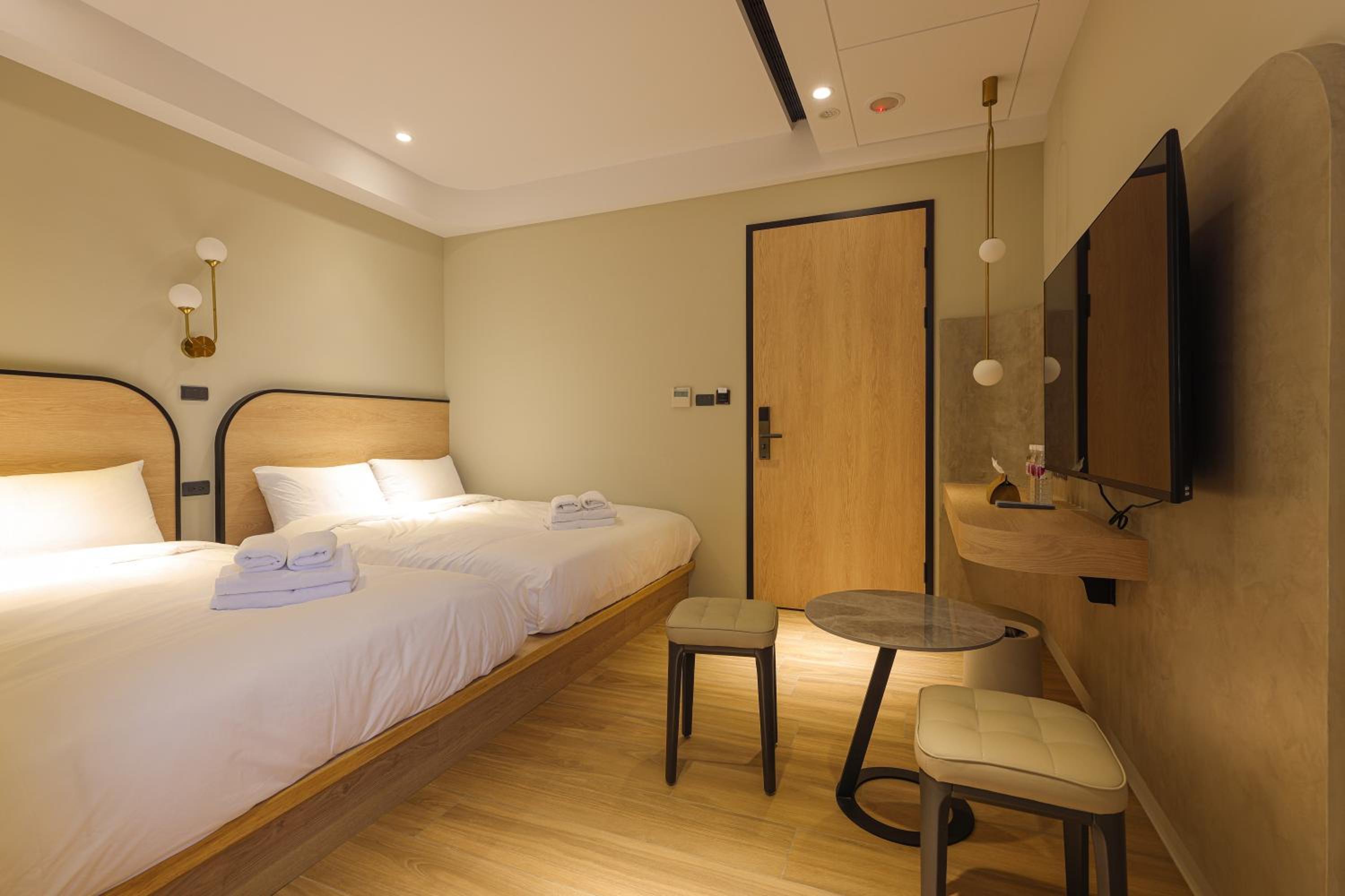 Classic Quadruple Room photo 2