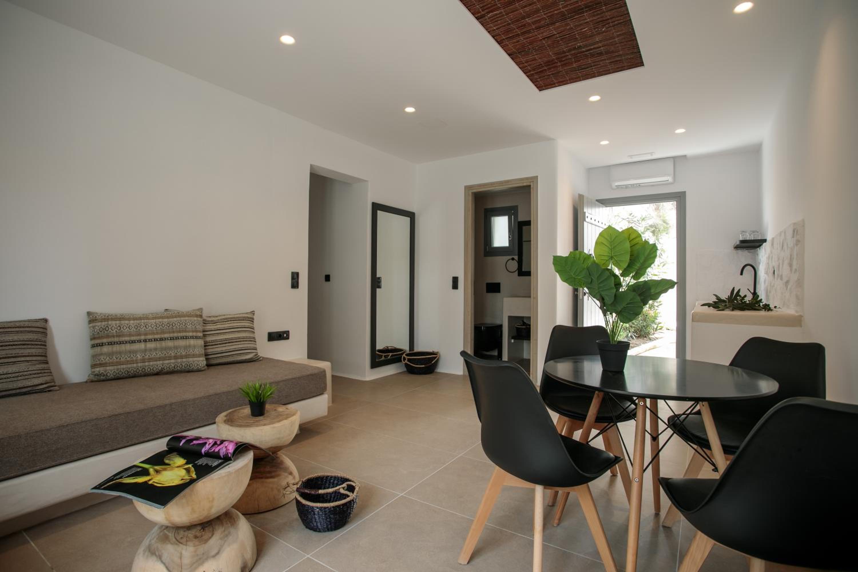 Apartment with Garden View photo 2