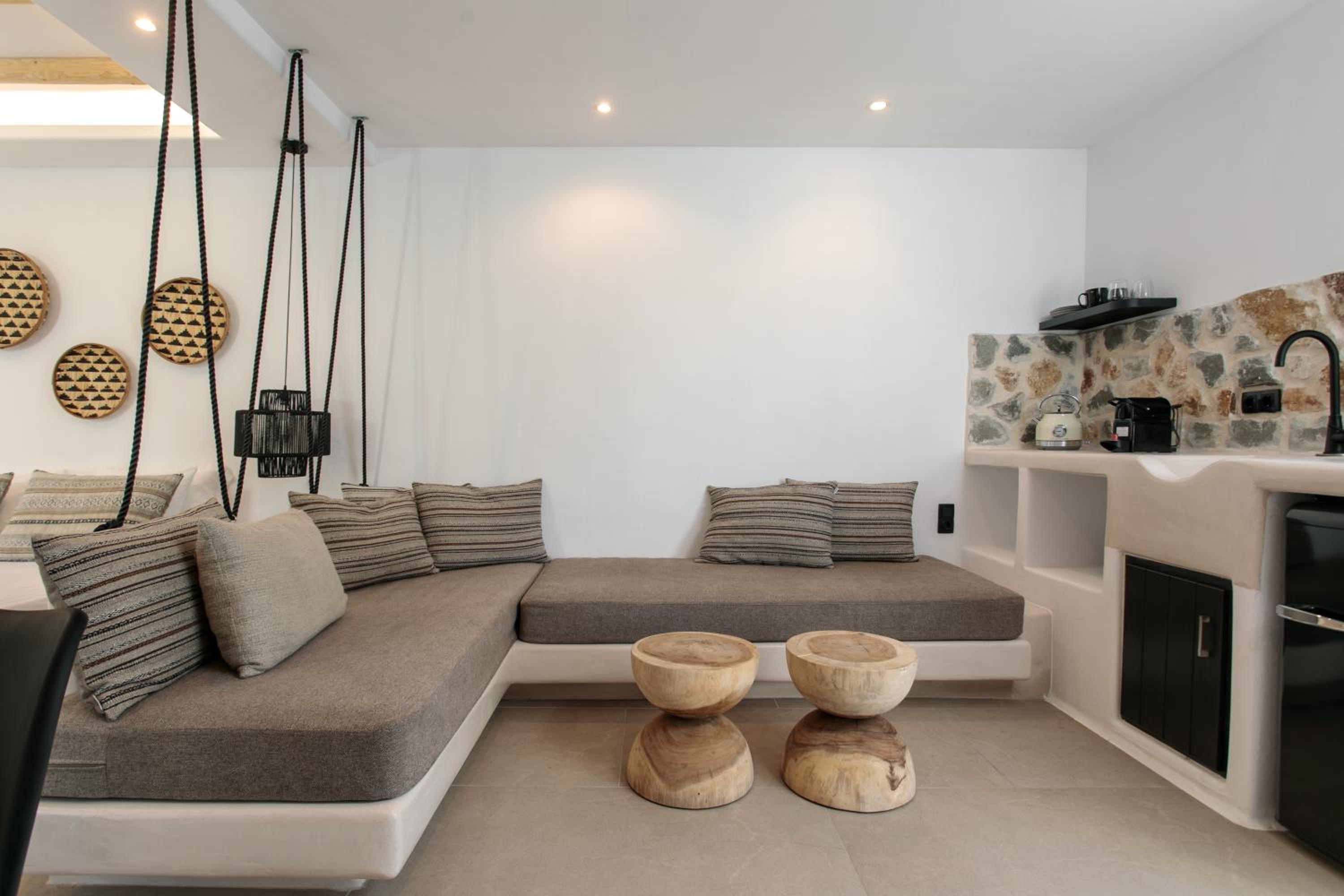 Deluxe Family Room photo 3
