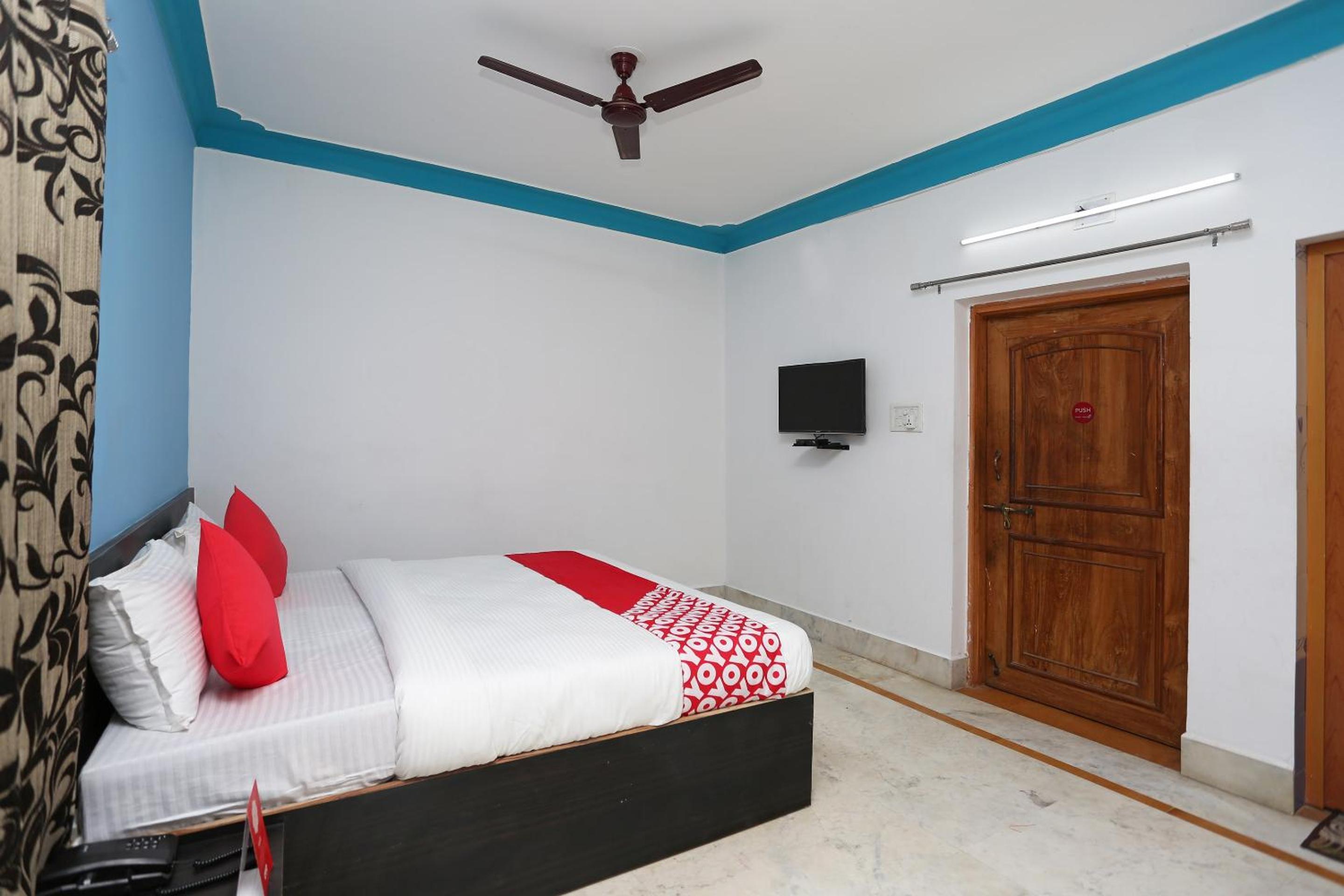 Classic Triple Room photo 2