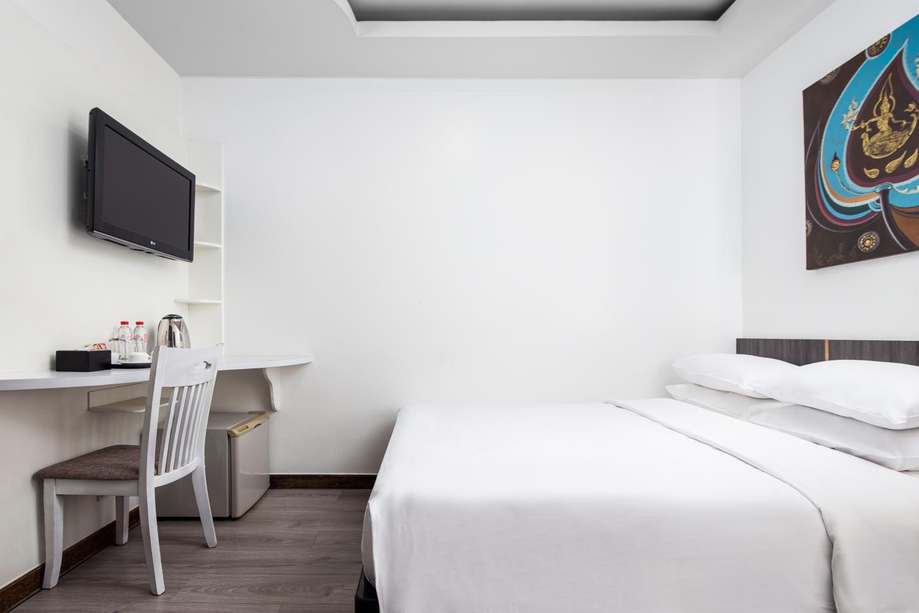 Standard Double Room - Photo 2