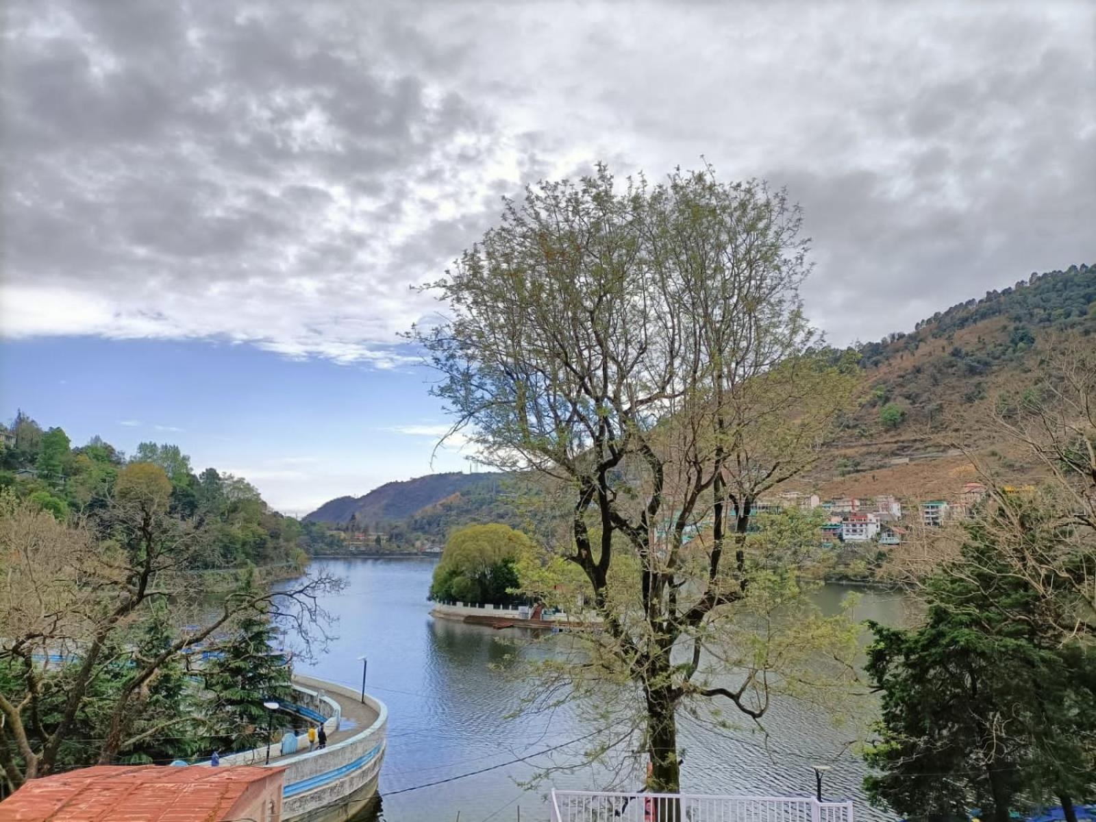 Double Room with Lake View photo 2