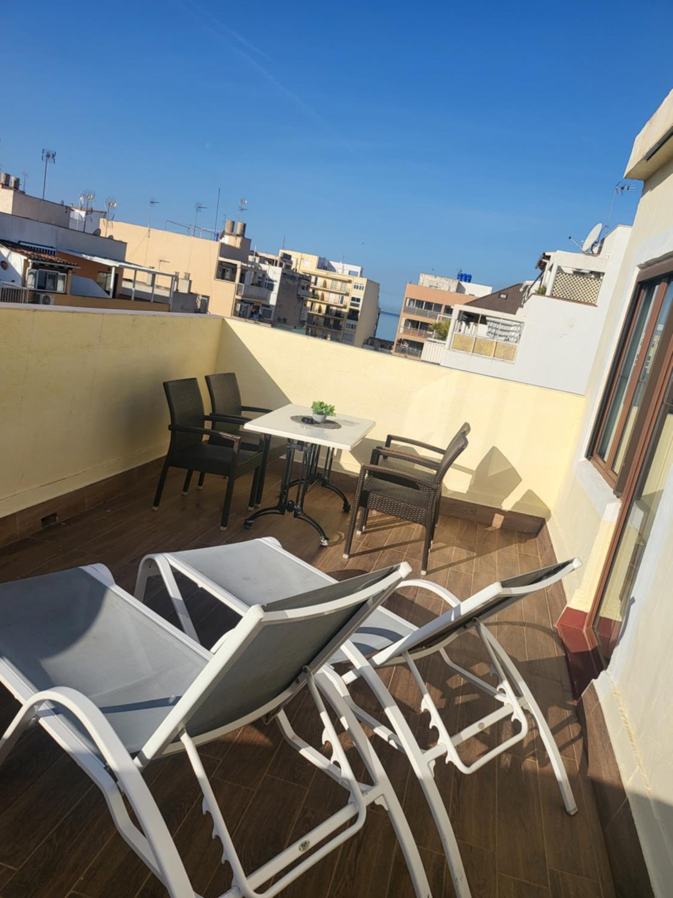 Twin Room with Terrace photo 2