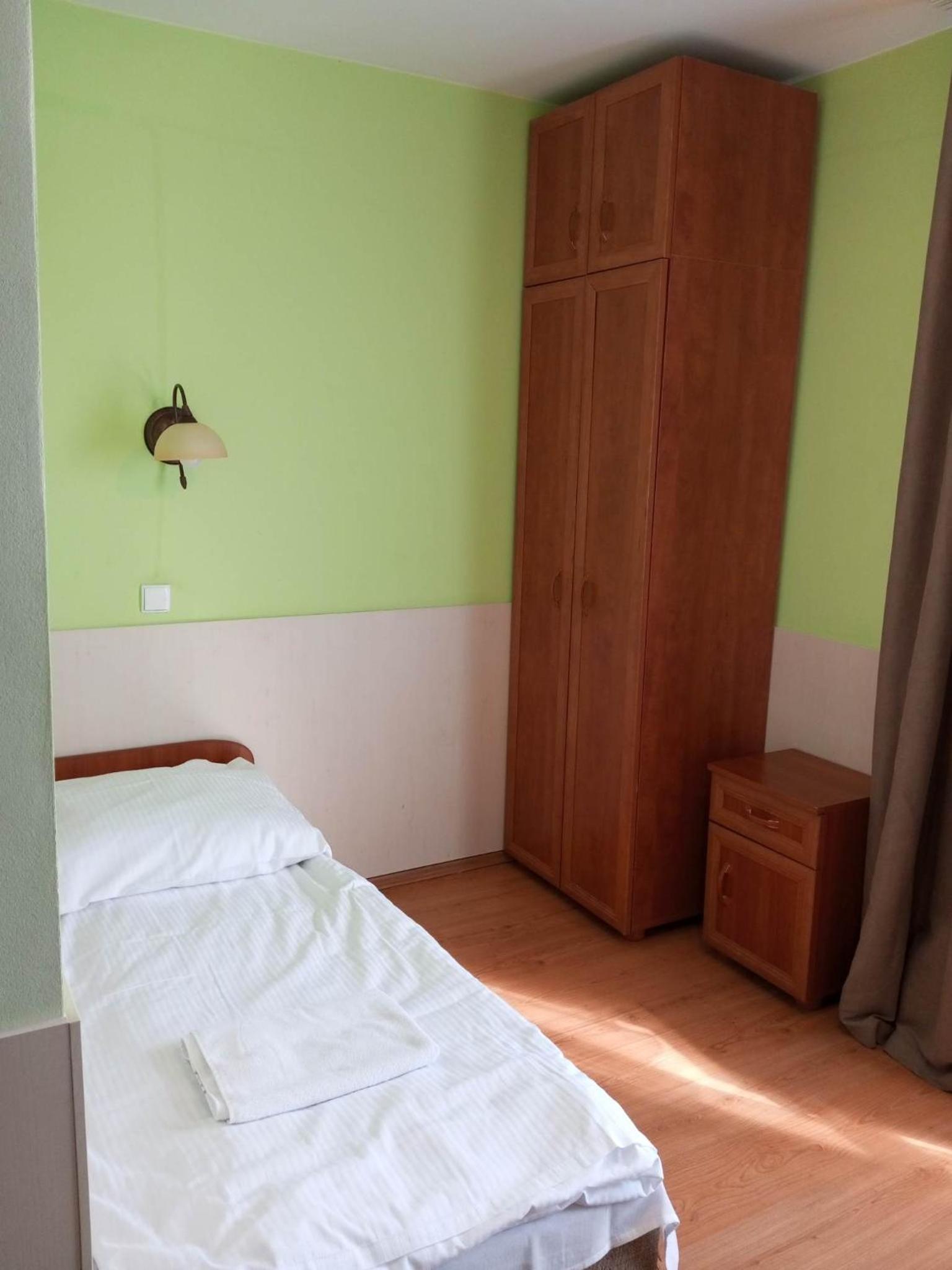 Single Room photo 2