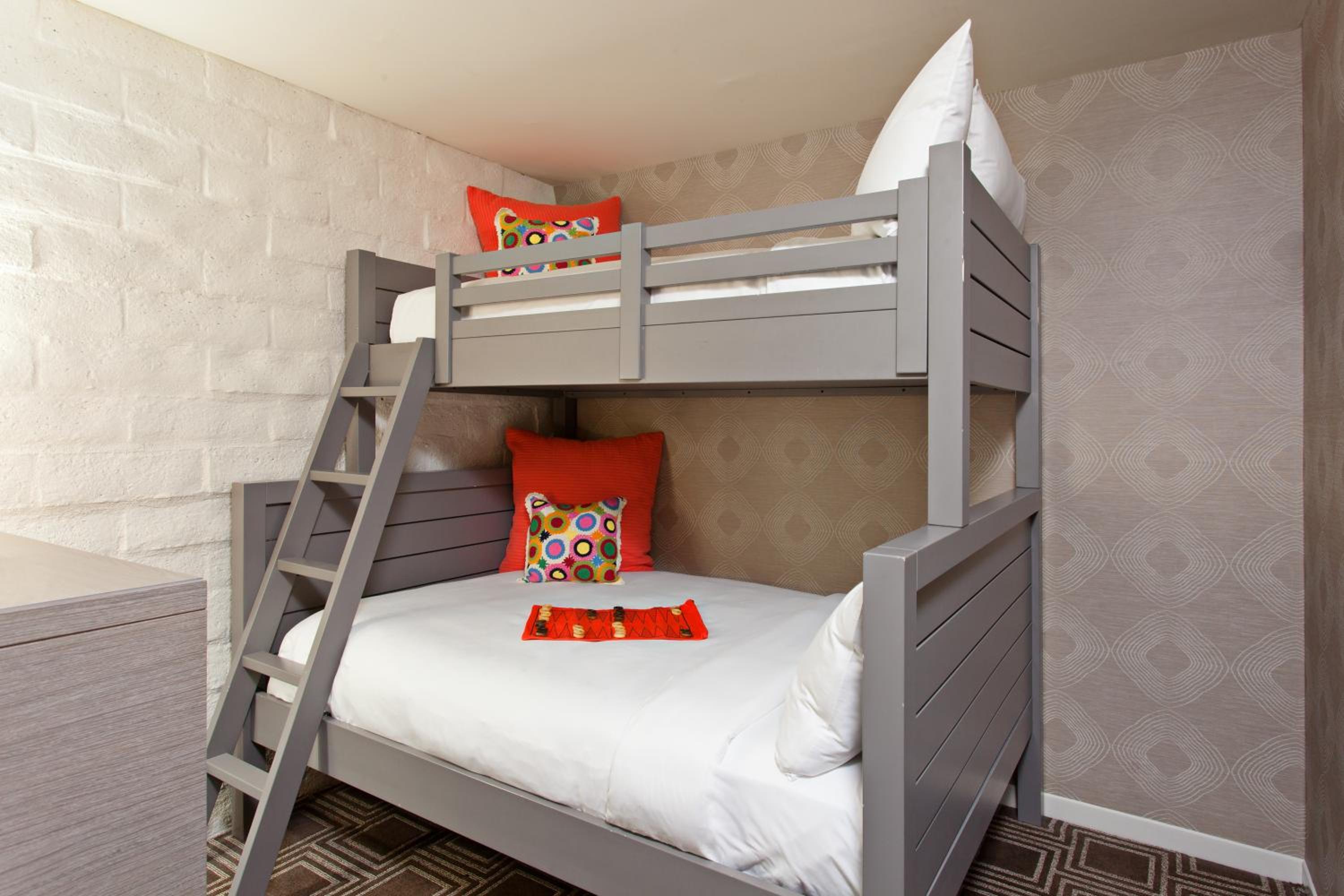 Family Suite thumbnail 5