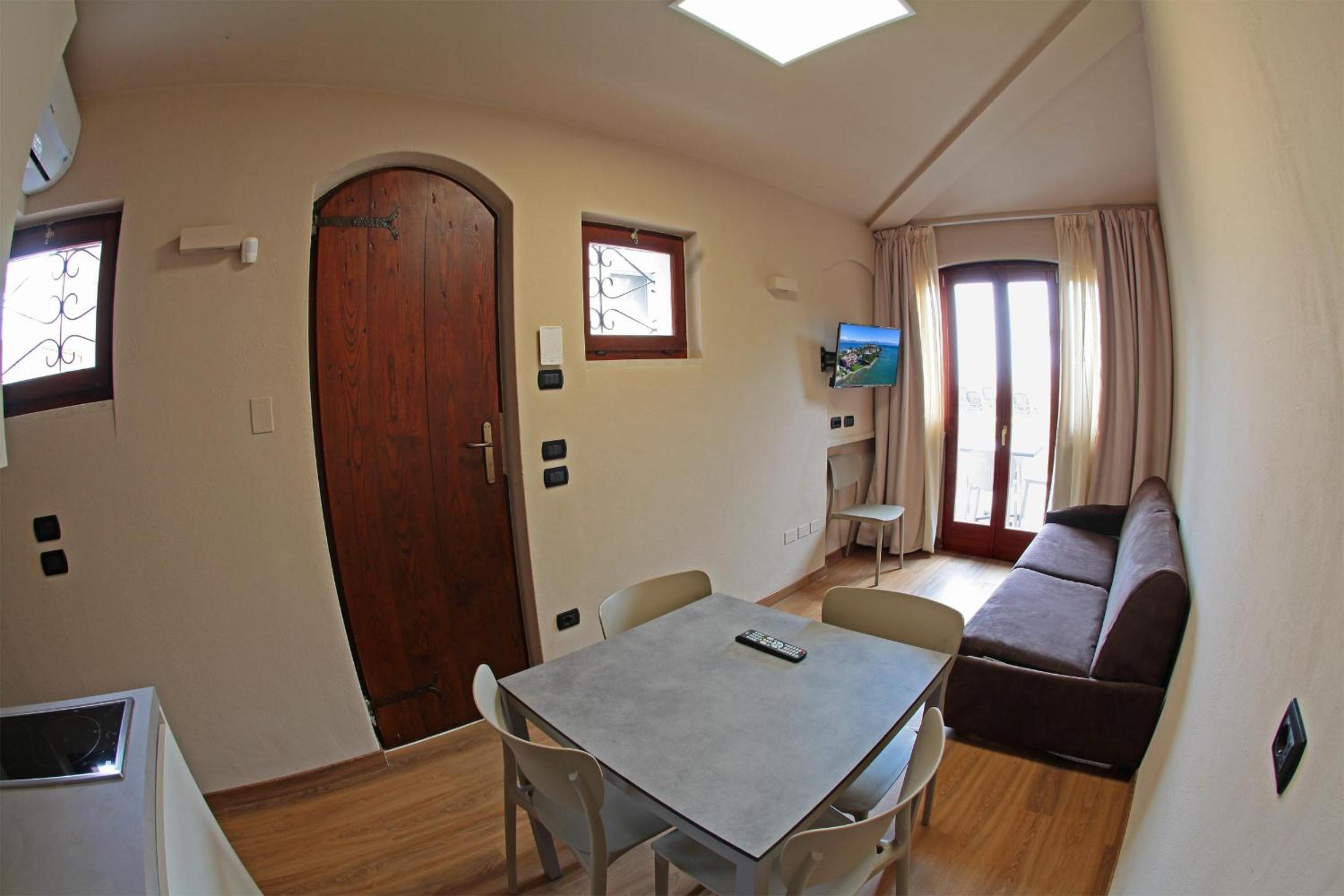 Apartment with Lake View photo 2
