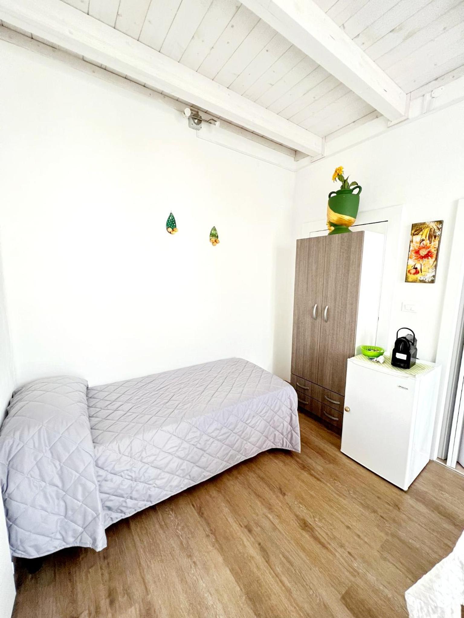 Deluxe Double or Twin Room with Balcony - Photo 5