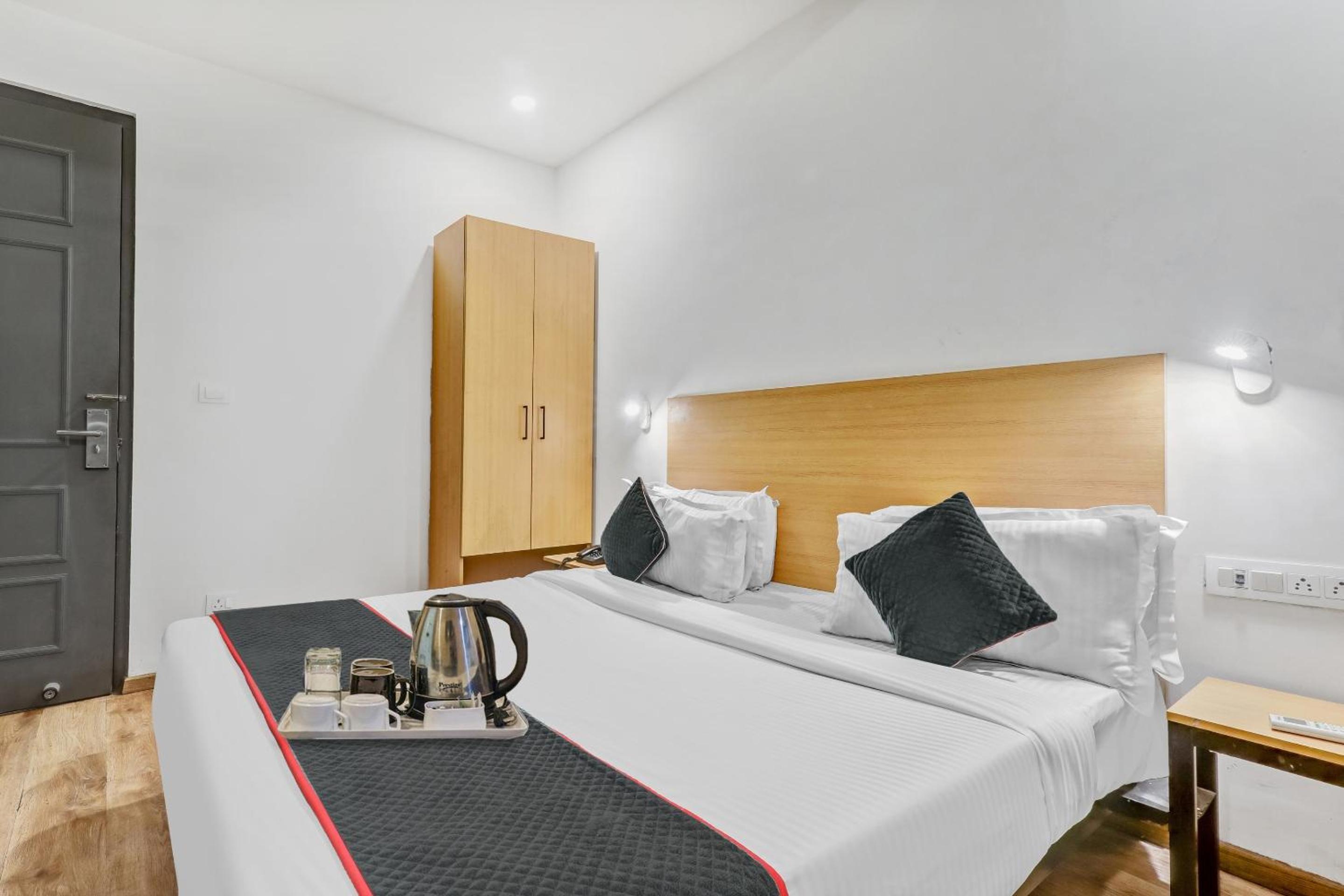 Standard Double Room photo 3