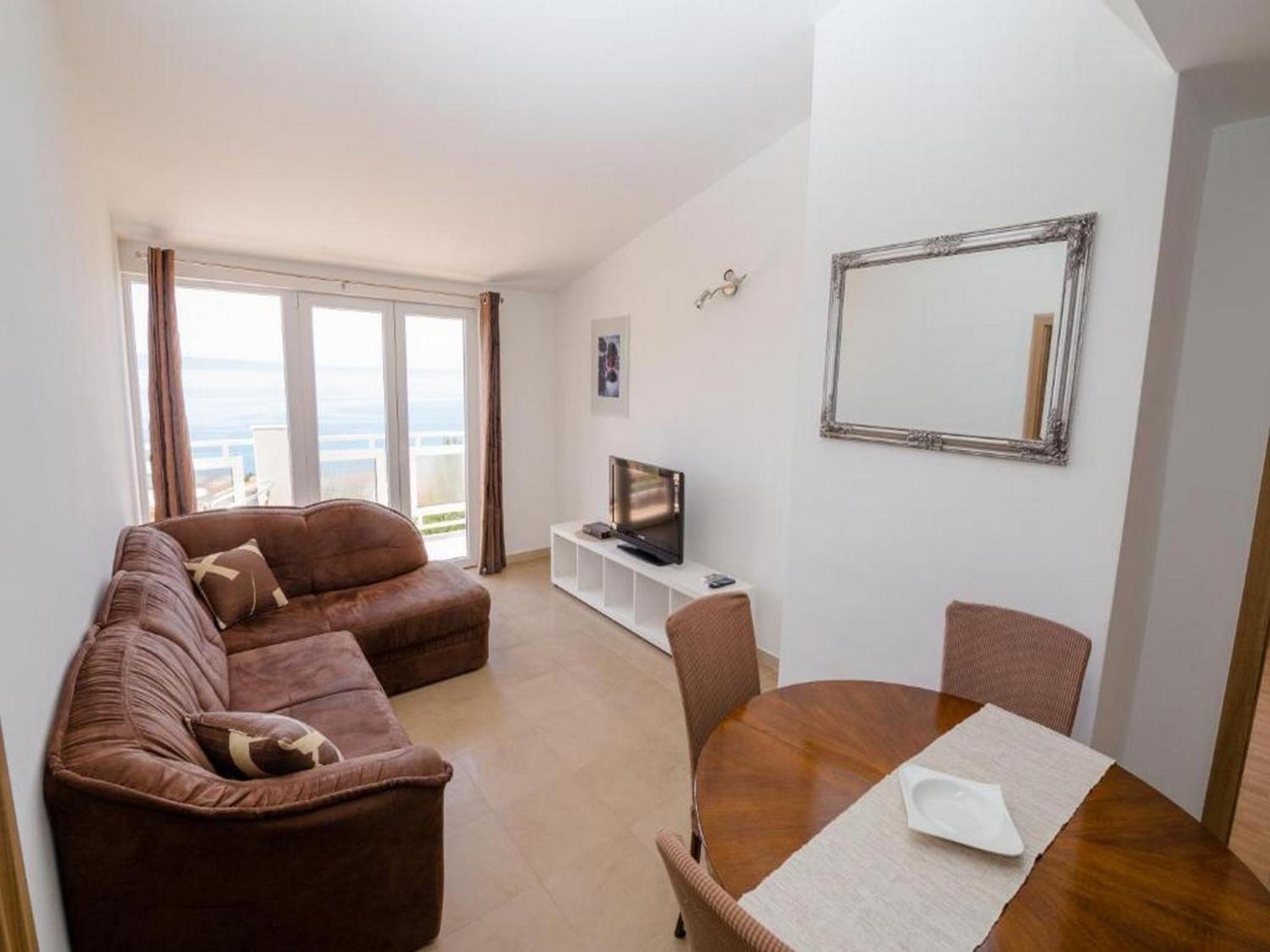 Two bedroom apartment with Balcony photo 3