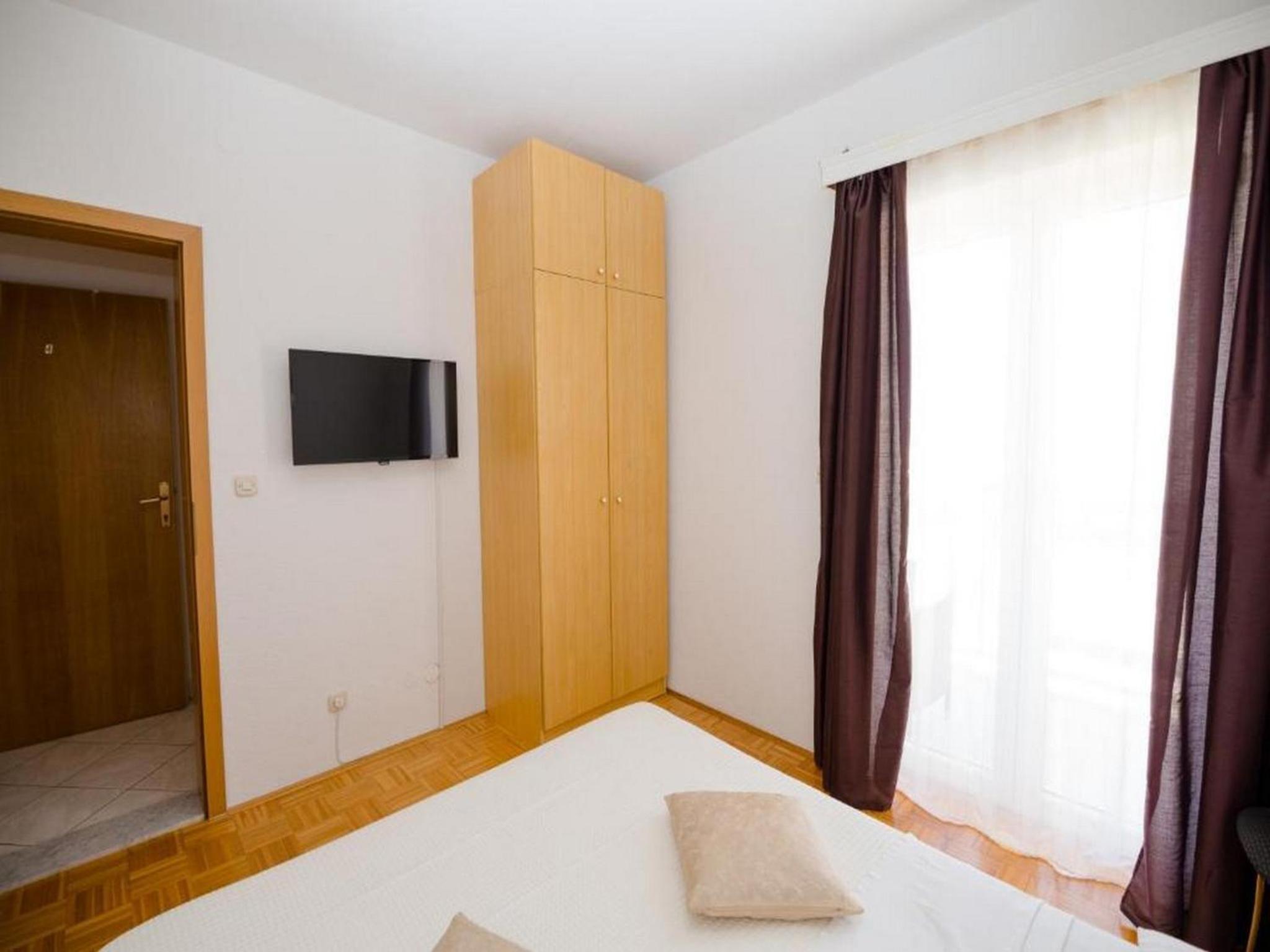 One Bedroom Apartment with Balcony photo 1