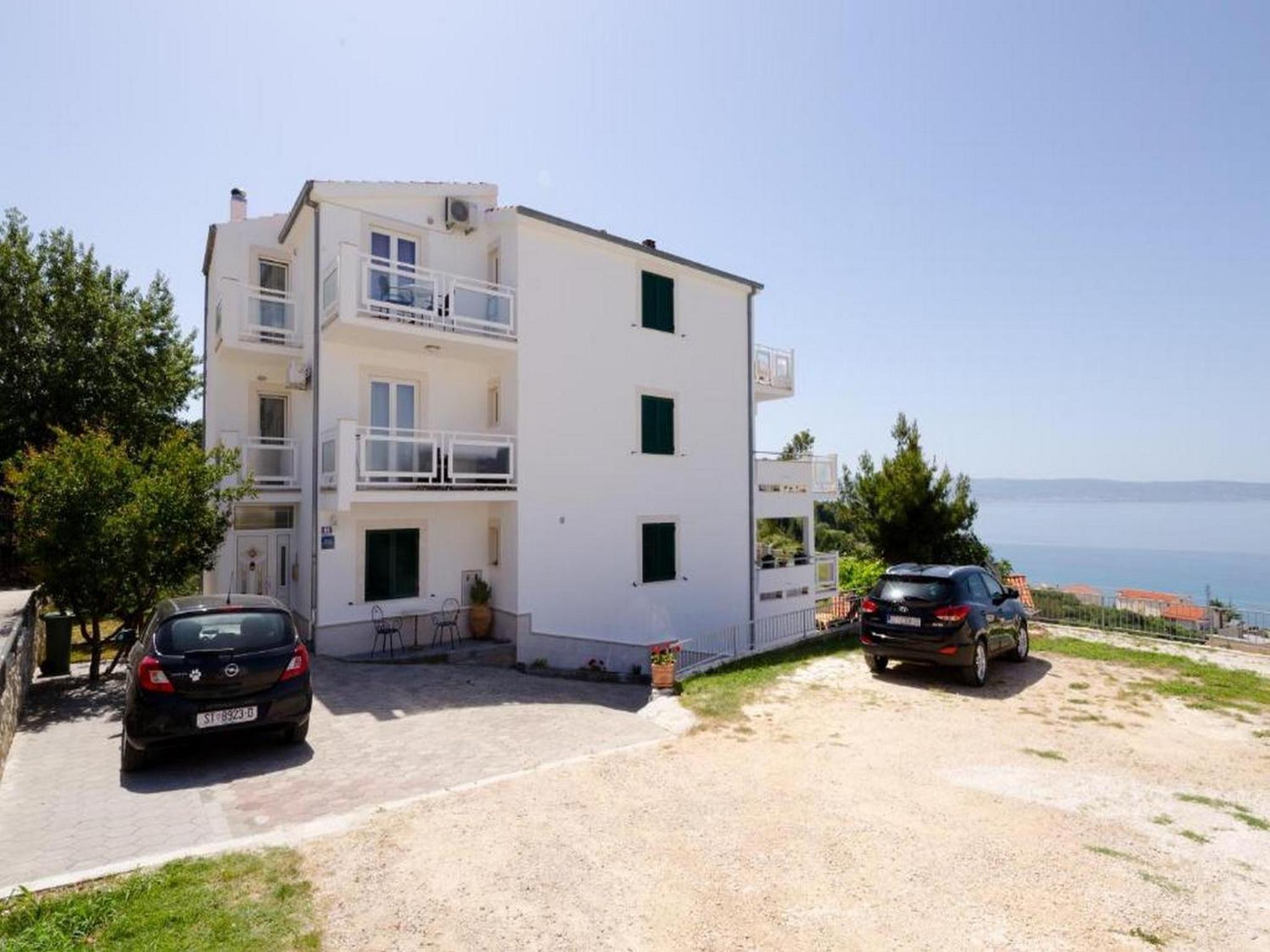 One Bedroom Apartment with Balcony photo 3