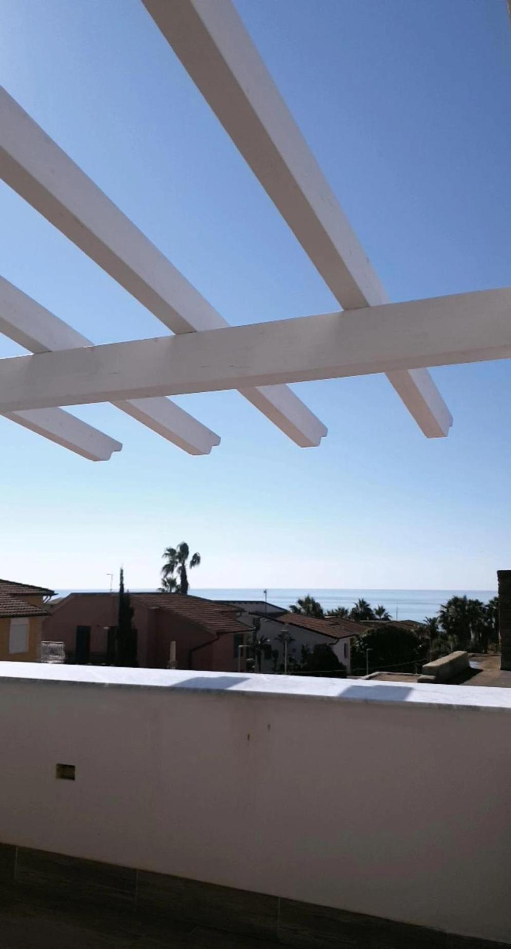 Double Room with Balcony and Sea View - Photo 20
