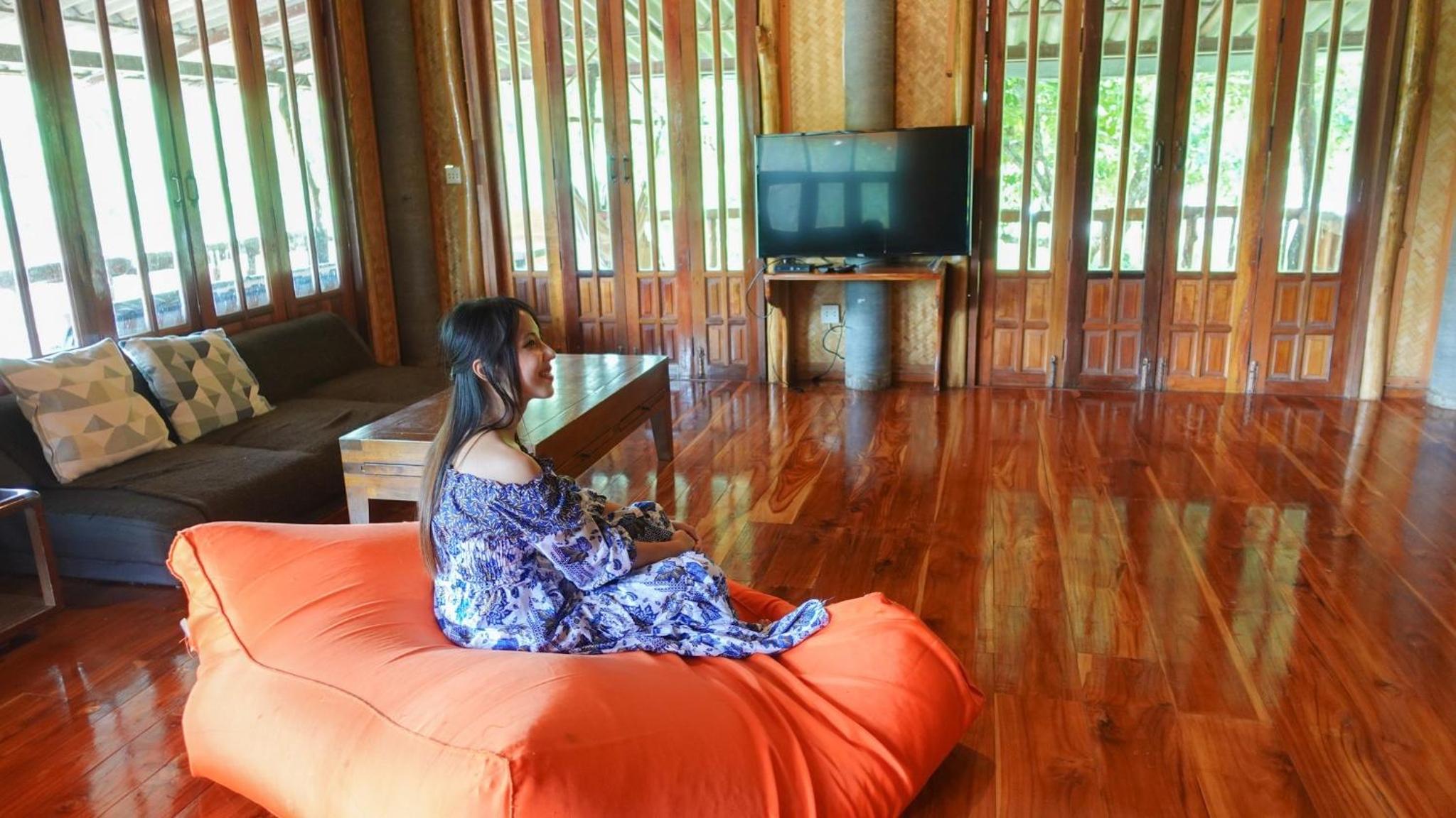 Three-Bedroom Chalet - Photo 3