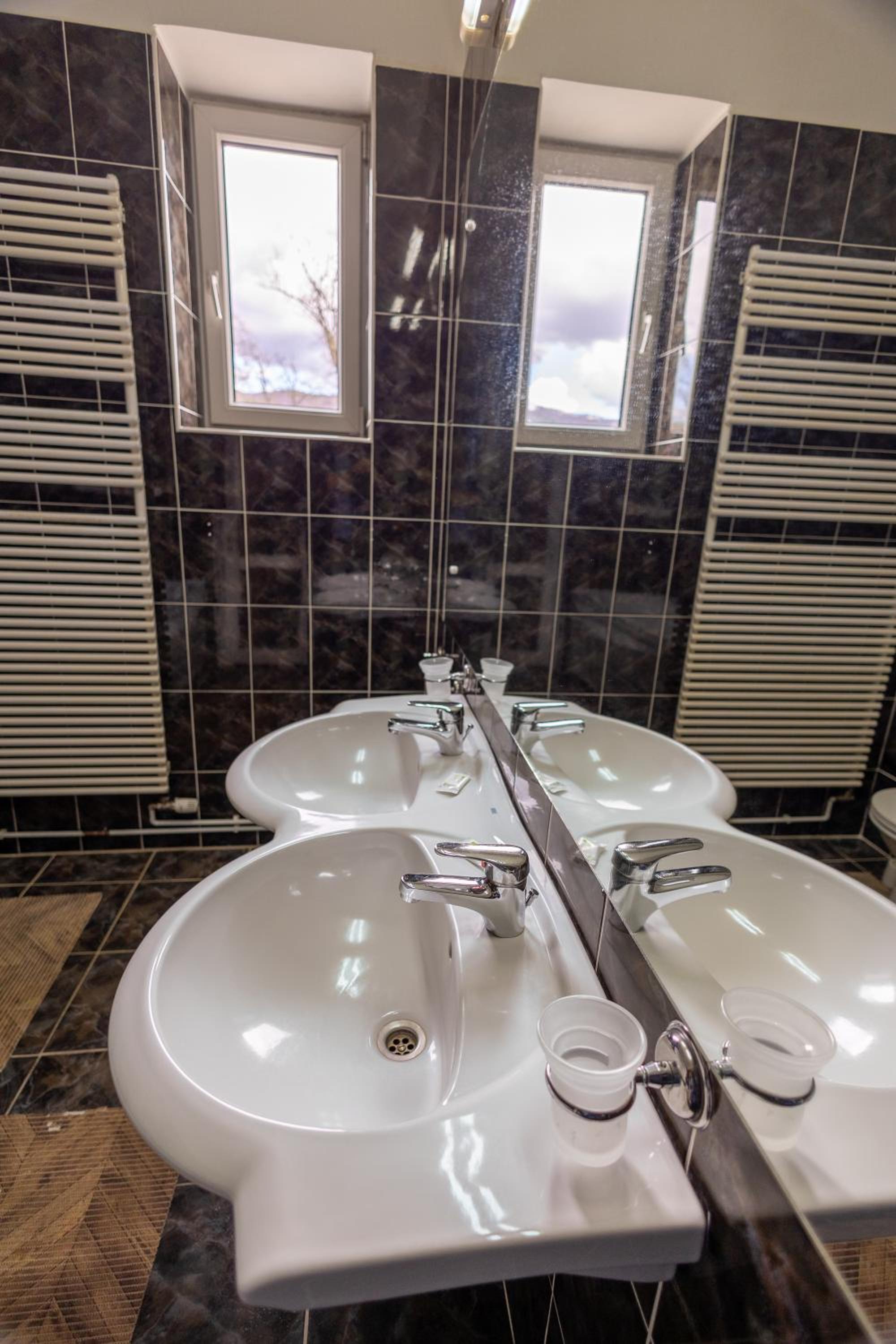Standard Apartment - Photo 7