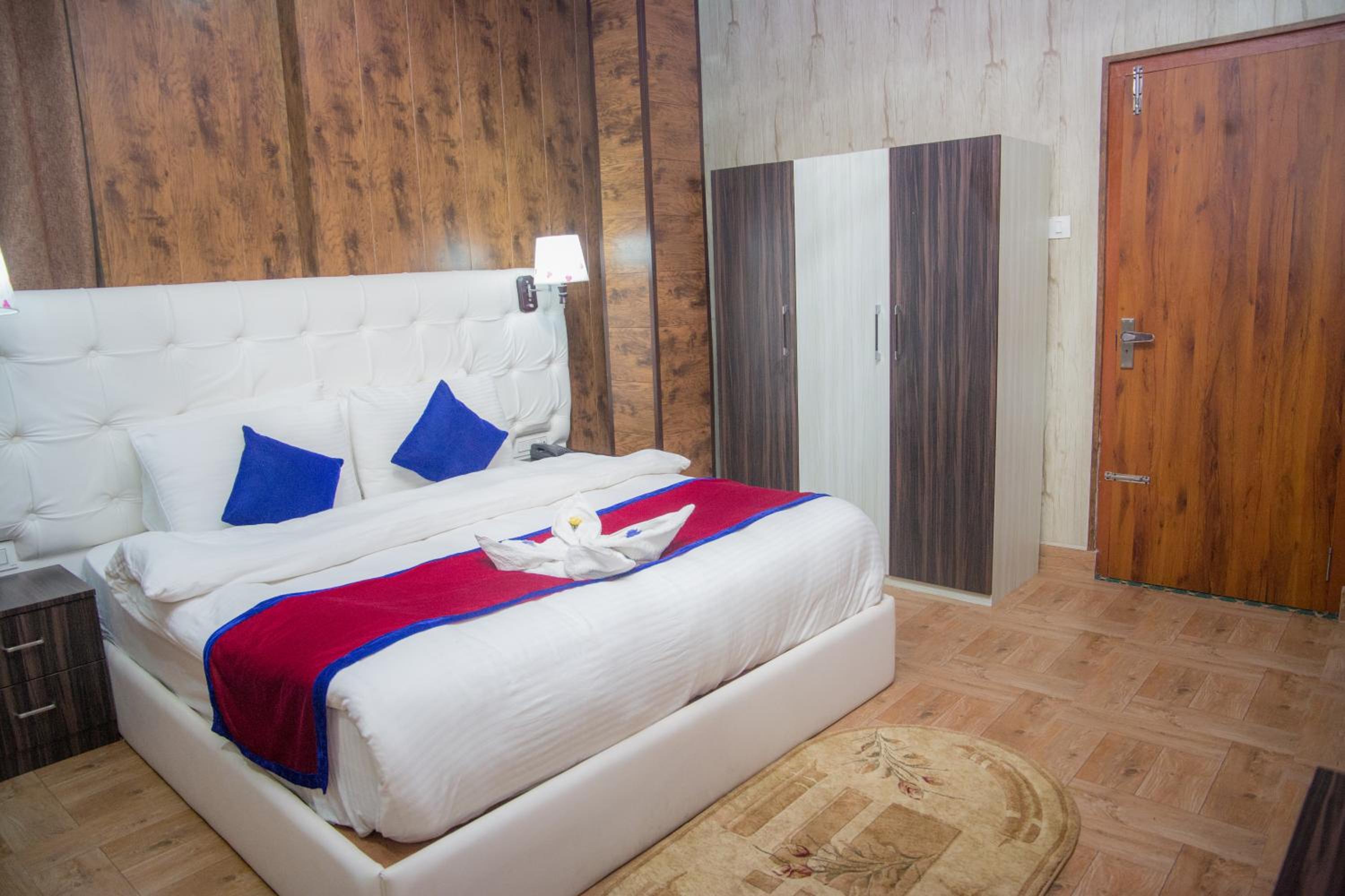 Family Suite photo 2
