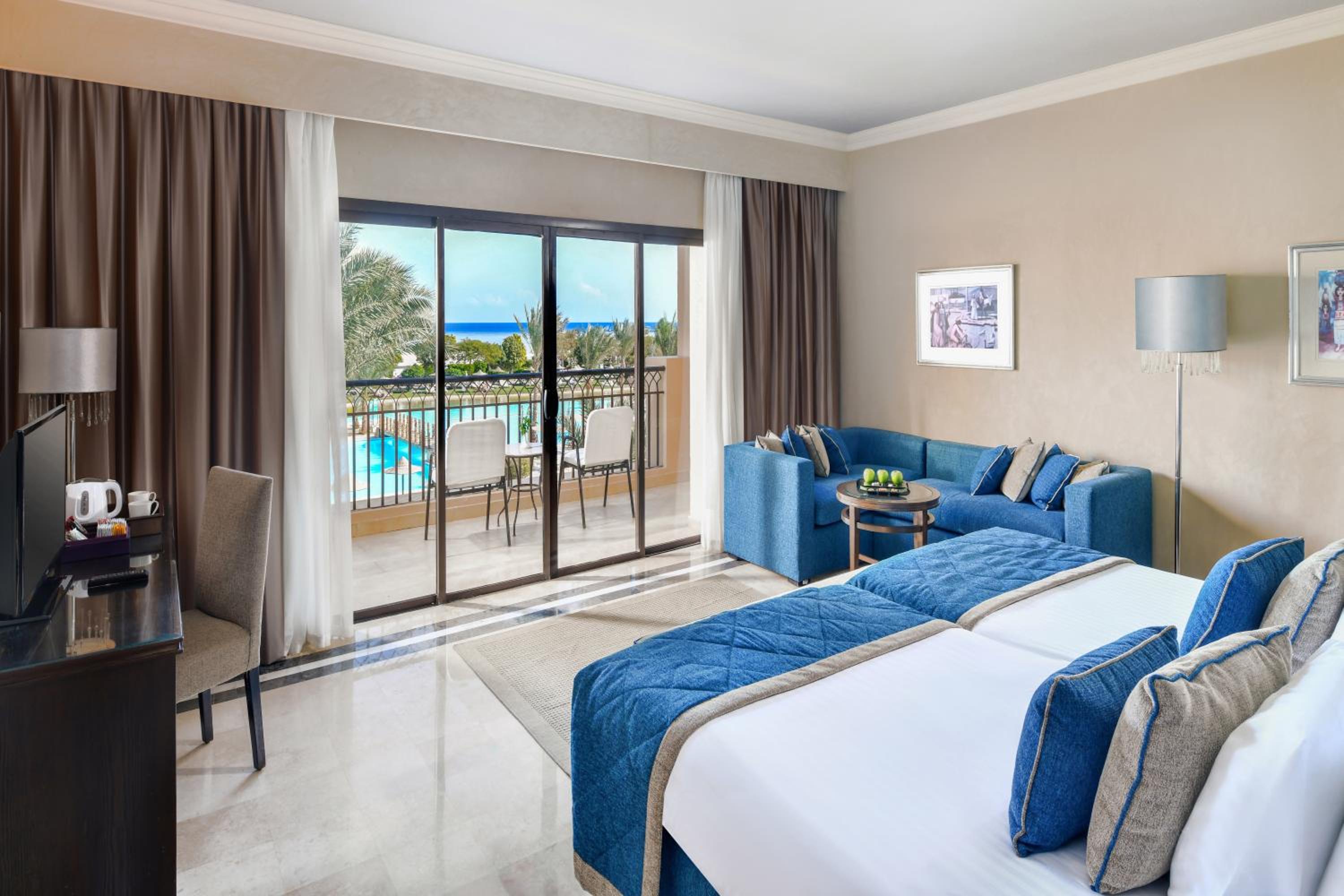 Junior Suite with Twin Beds