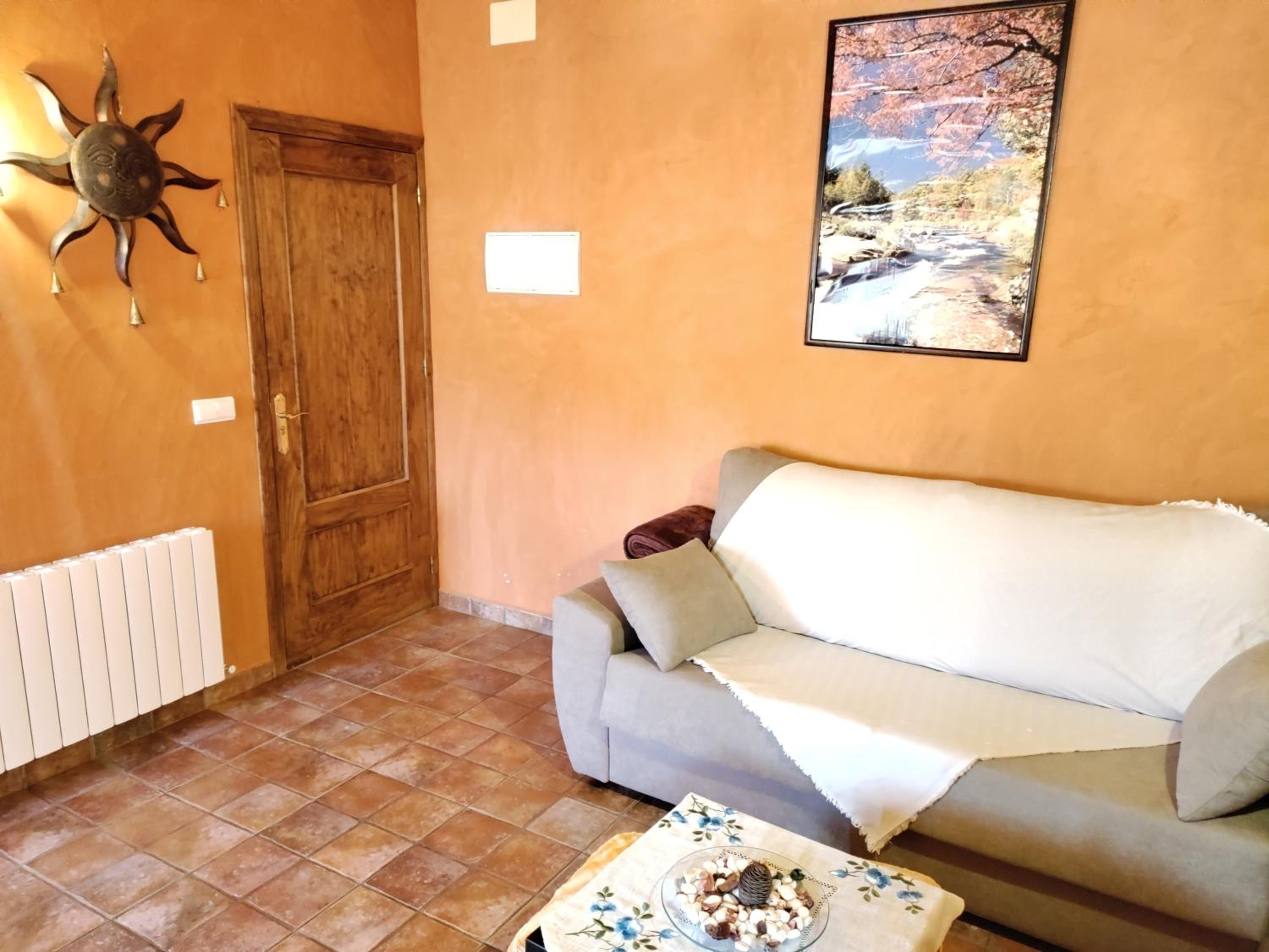One-Bedroom Apartment with Terrace photo 2