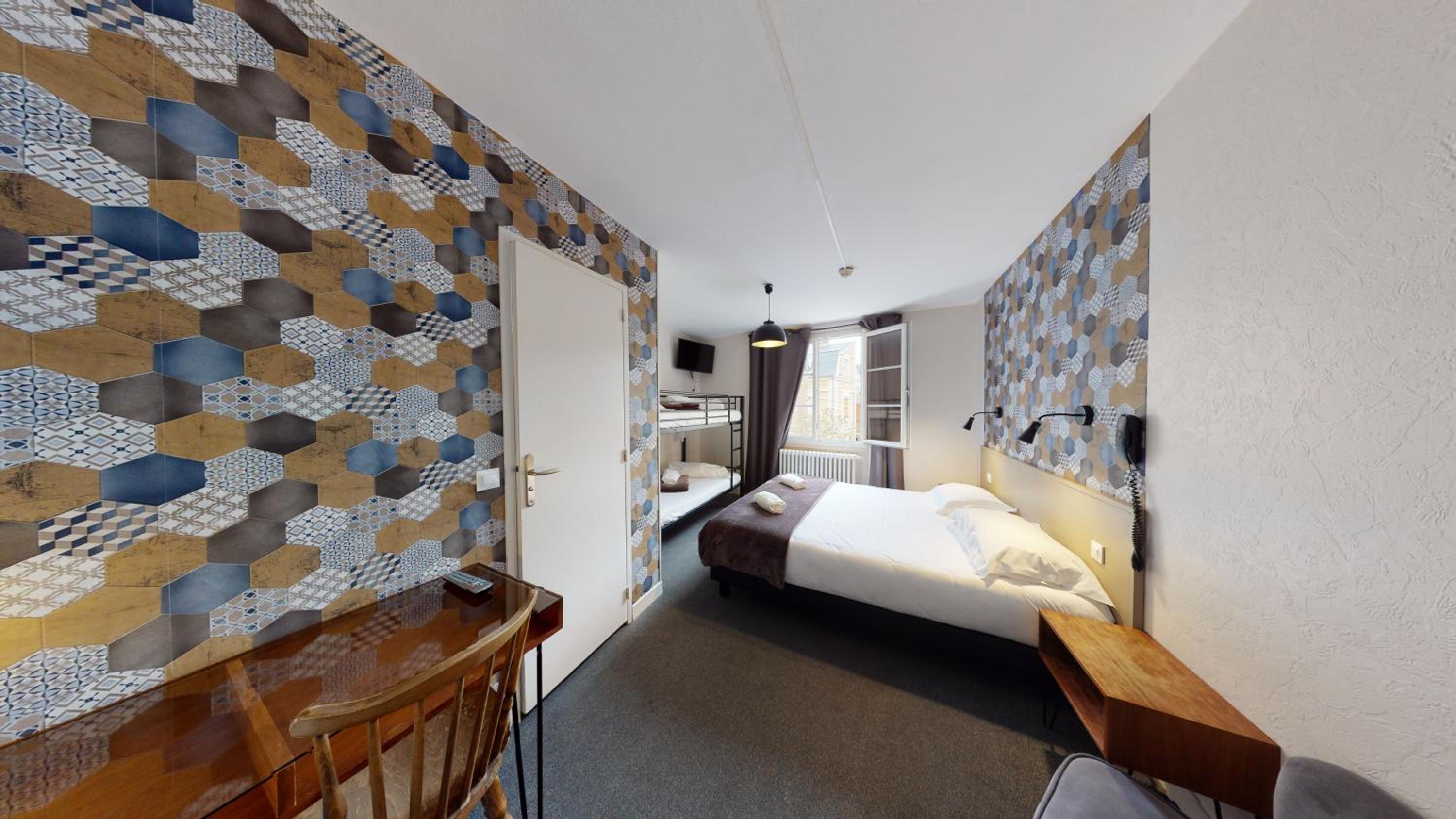 Quadruple Room - Photo 2