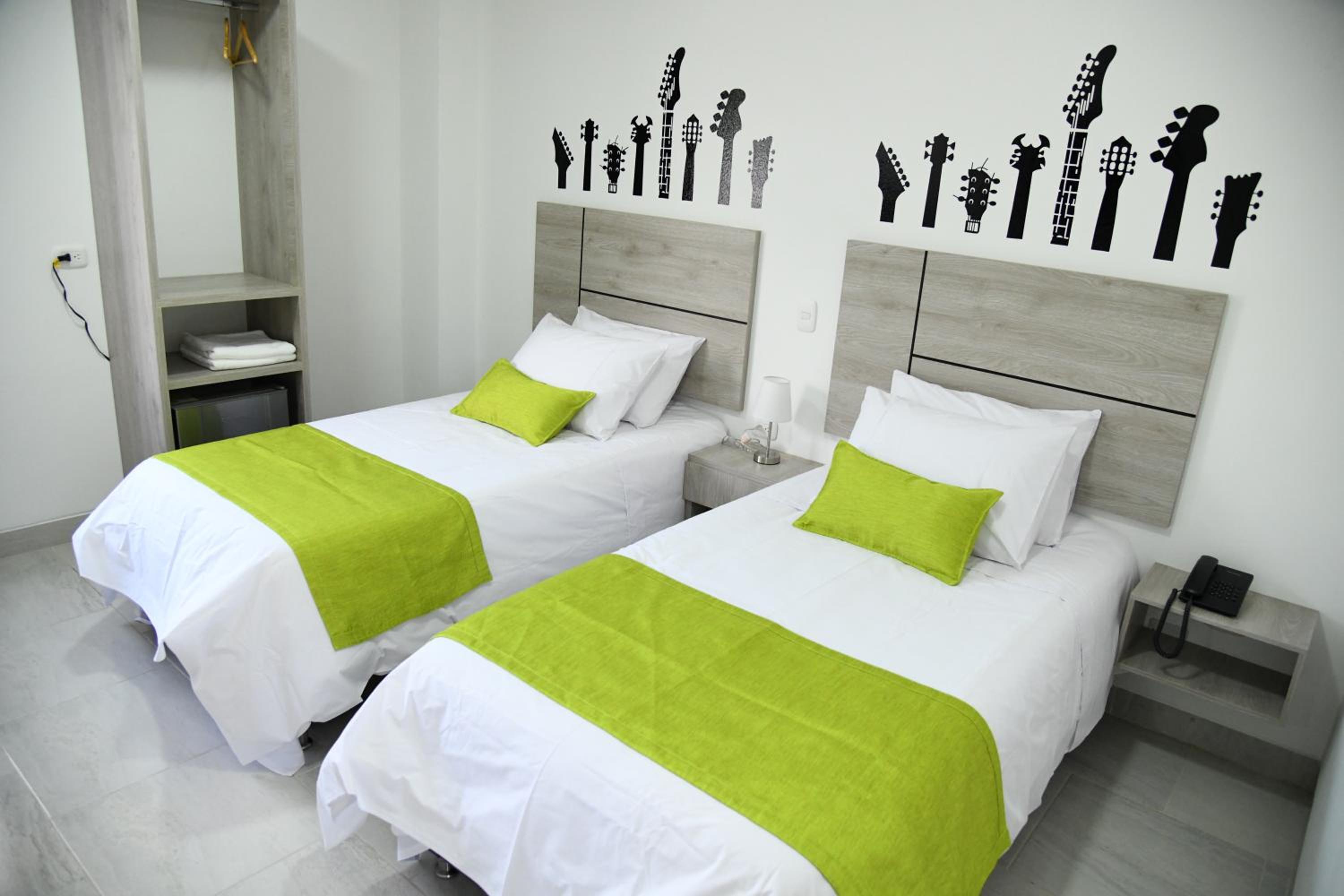 Deluxe Queen Room