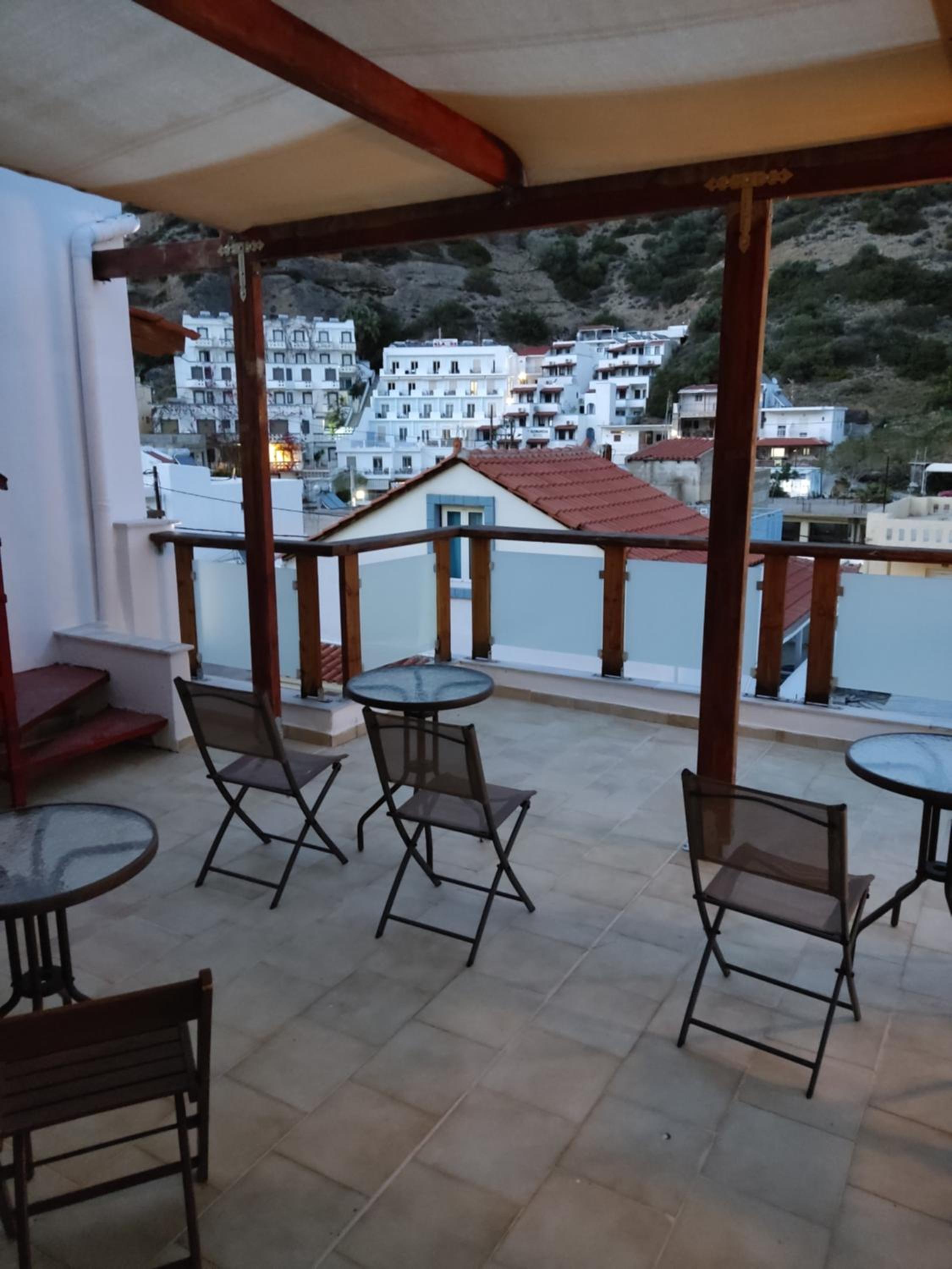 Double or Twin Room with Balcony - Photo 7