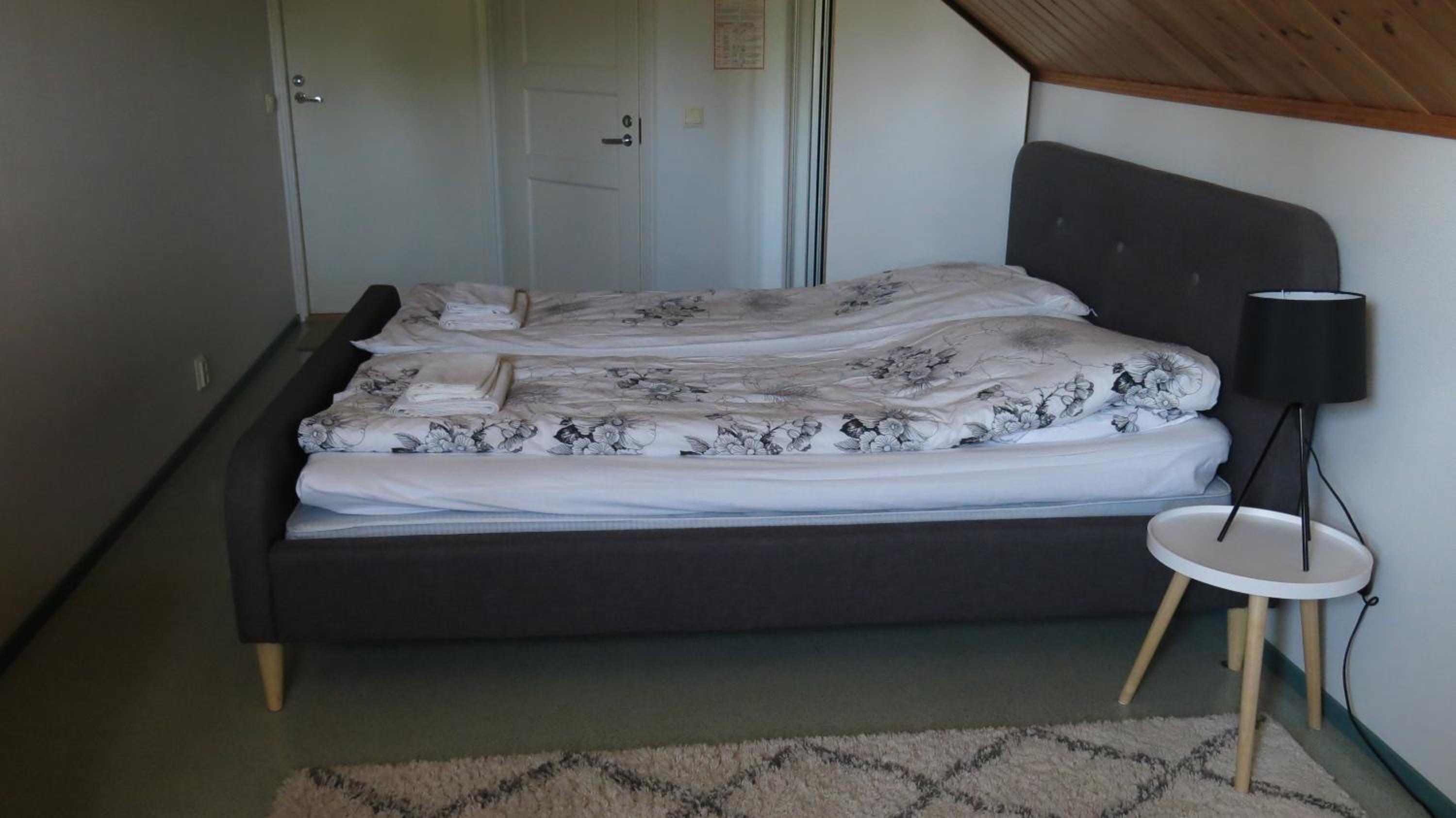 Double Room with Private Bathroom - Photo 6