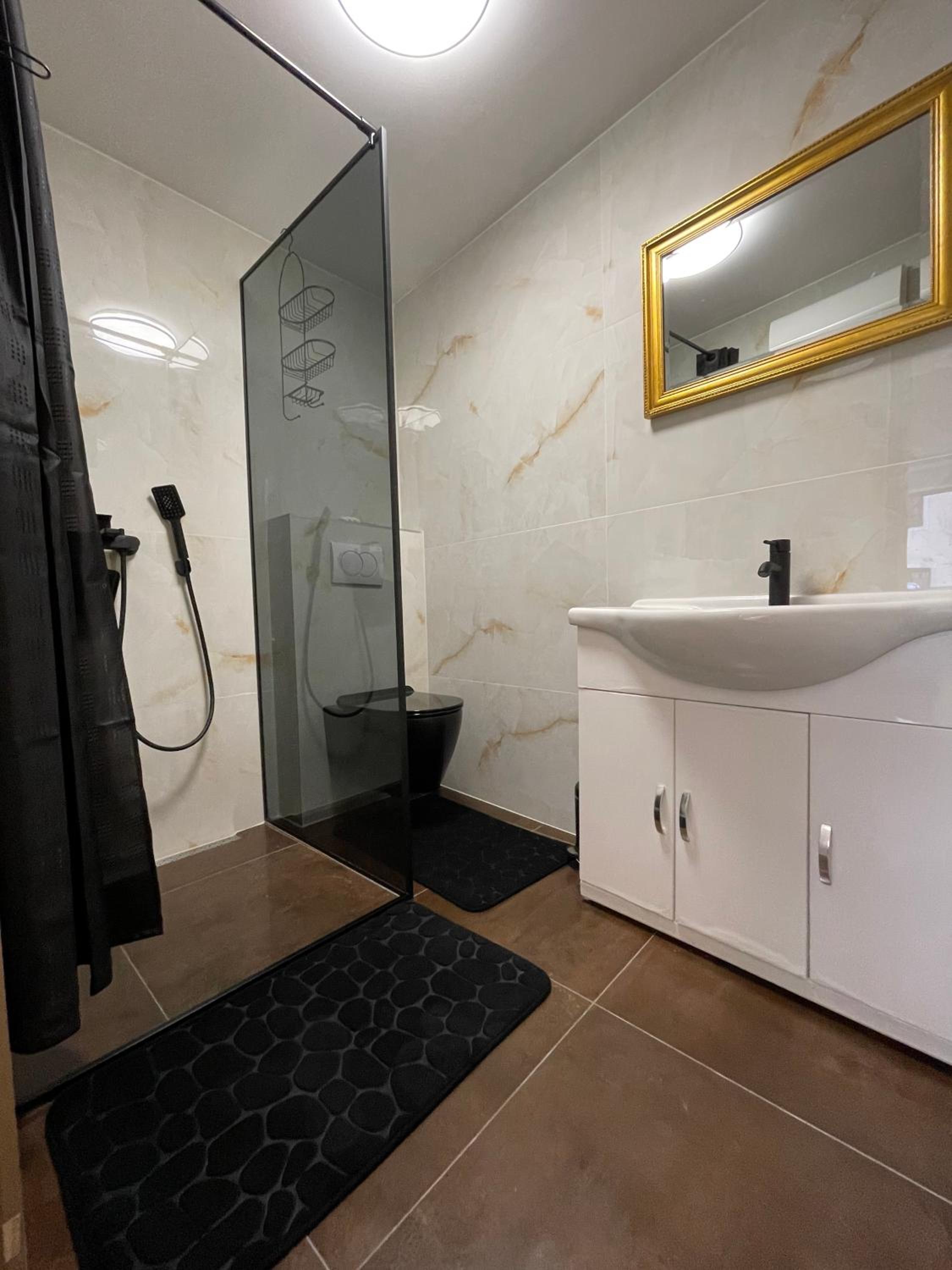 Studio Apartment photo 3