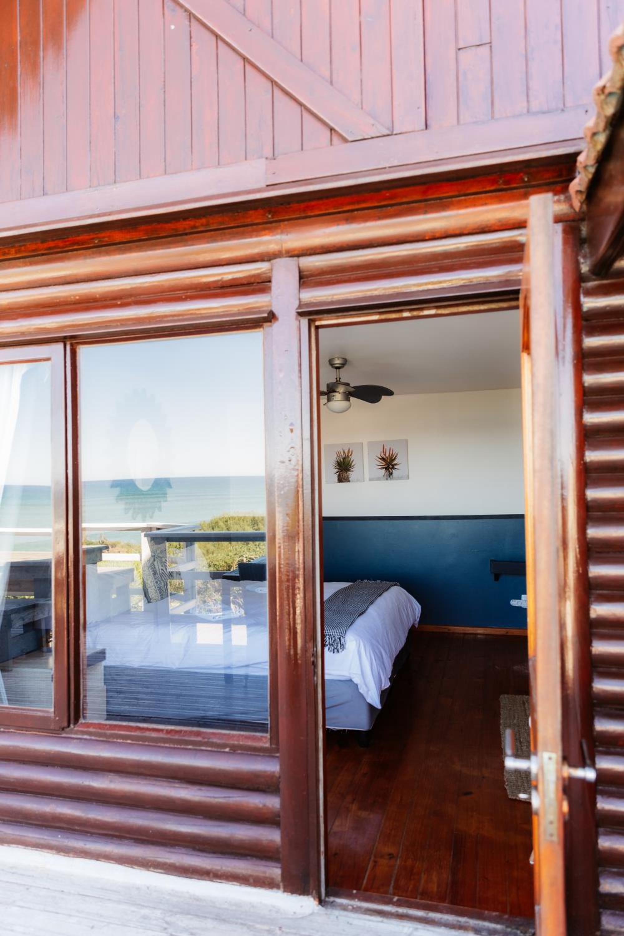 Double Room with Balcony and Sea View photo 3