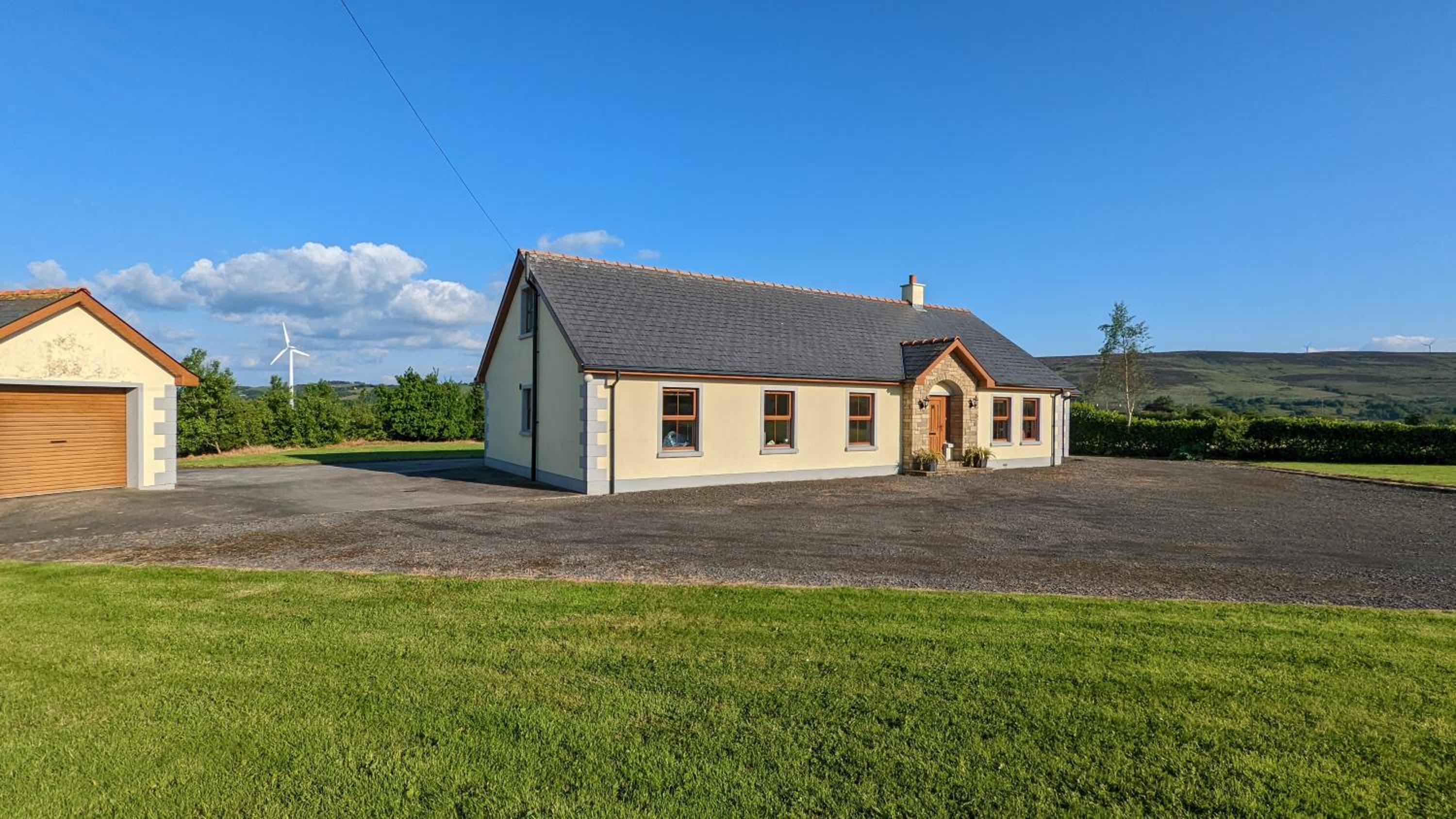 Four-Bedroom House photo 2