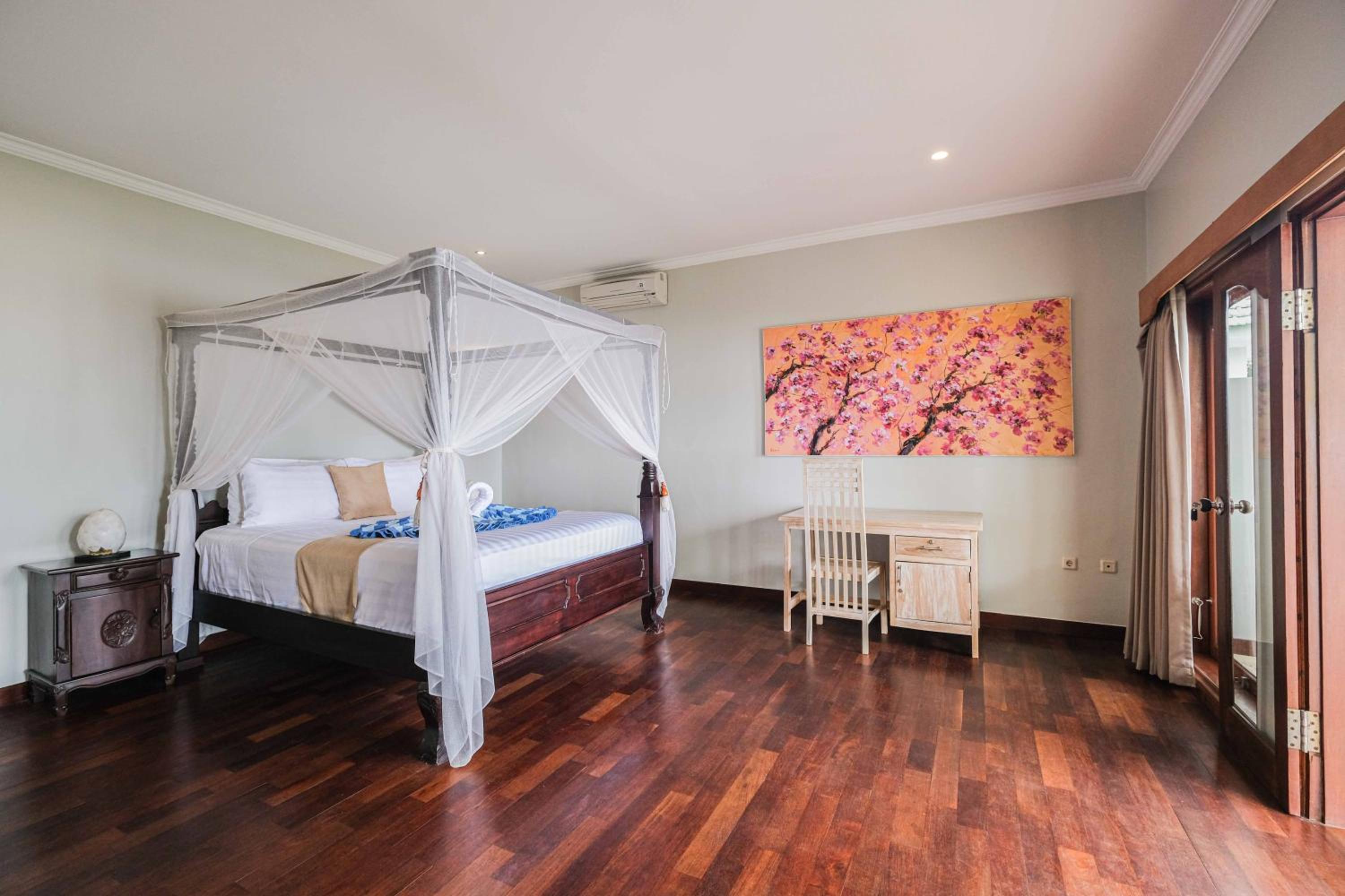 Deluxe Double Room with Balcony and Sea View photo 3
