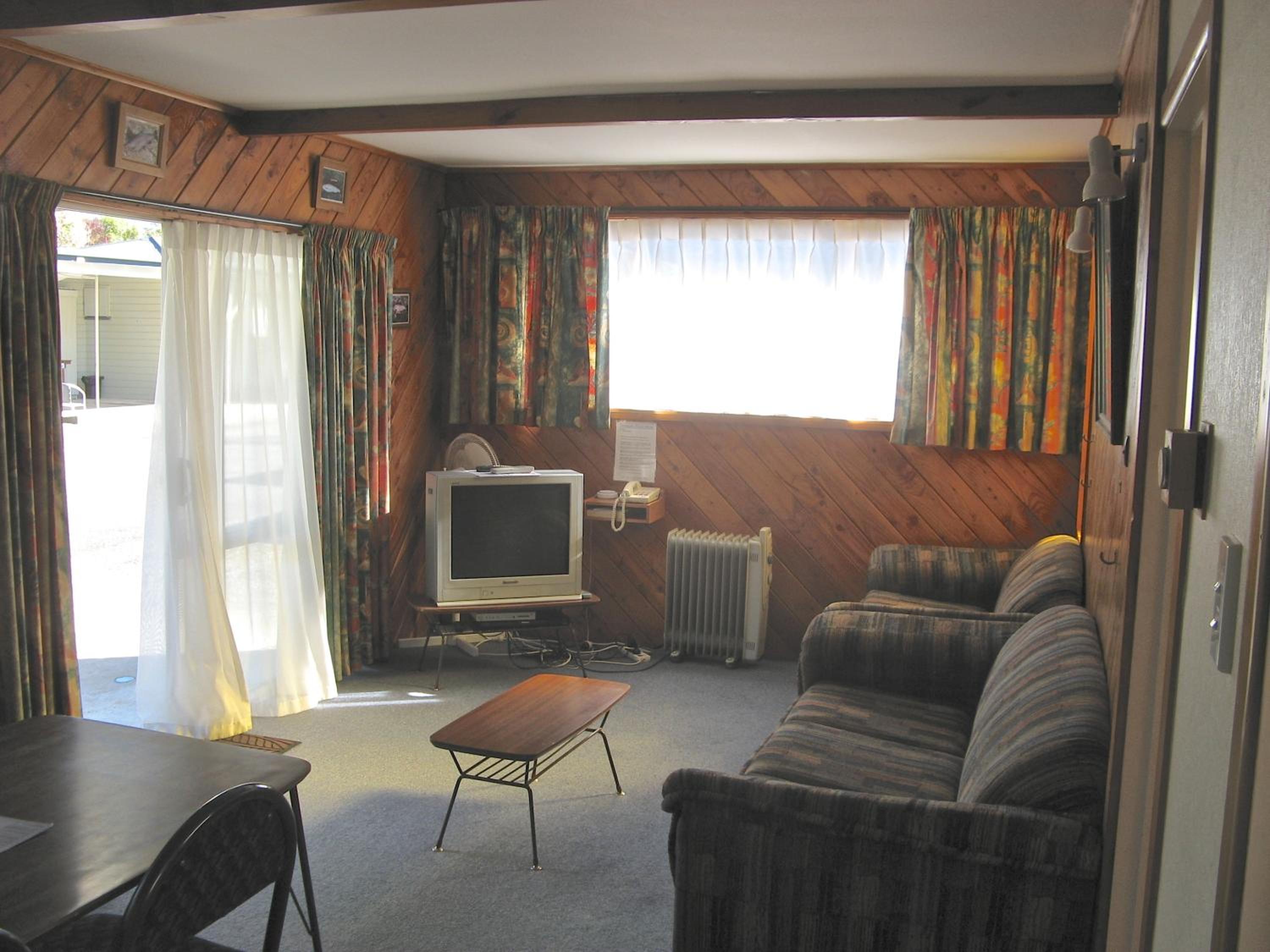 Family Room - Photo 13