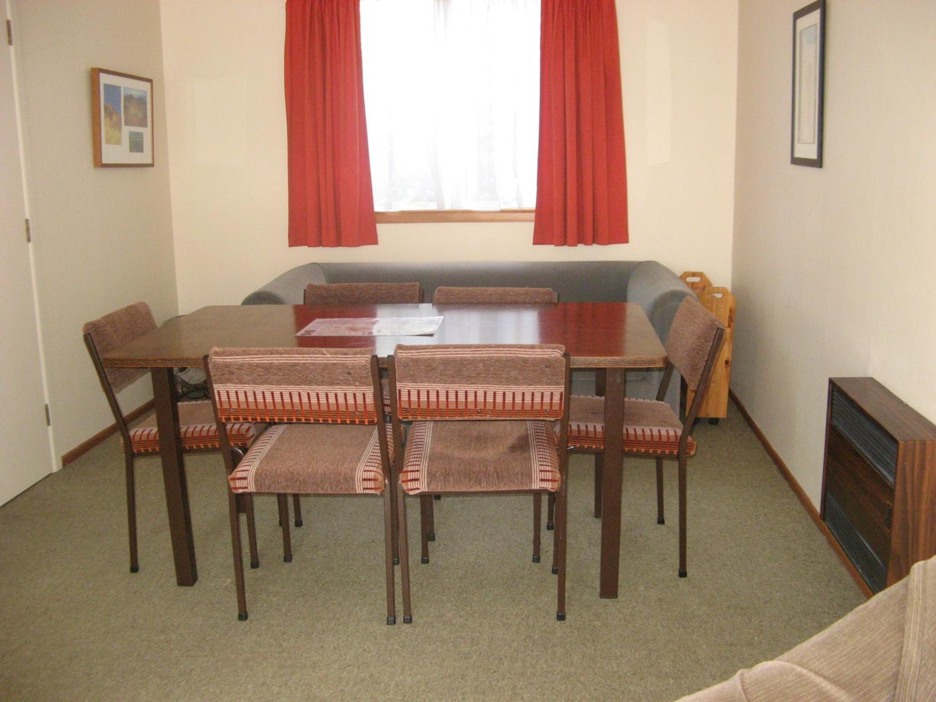 Family Room - Photo 12