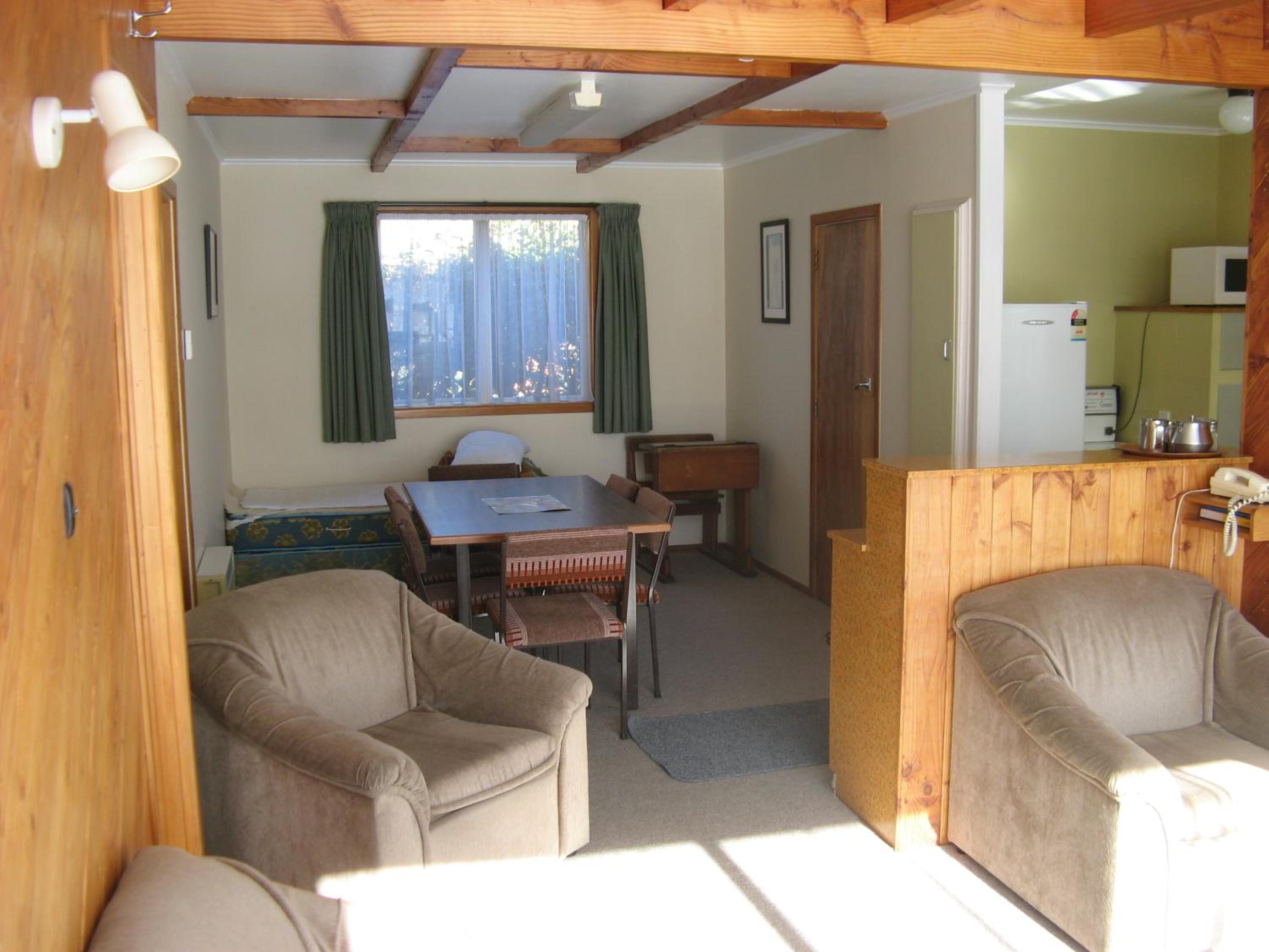 Superior Family Room - Photo 2