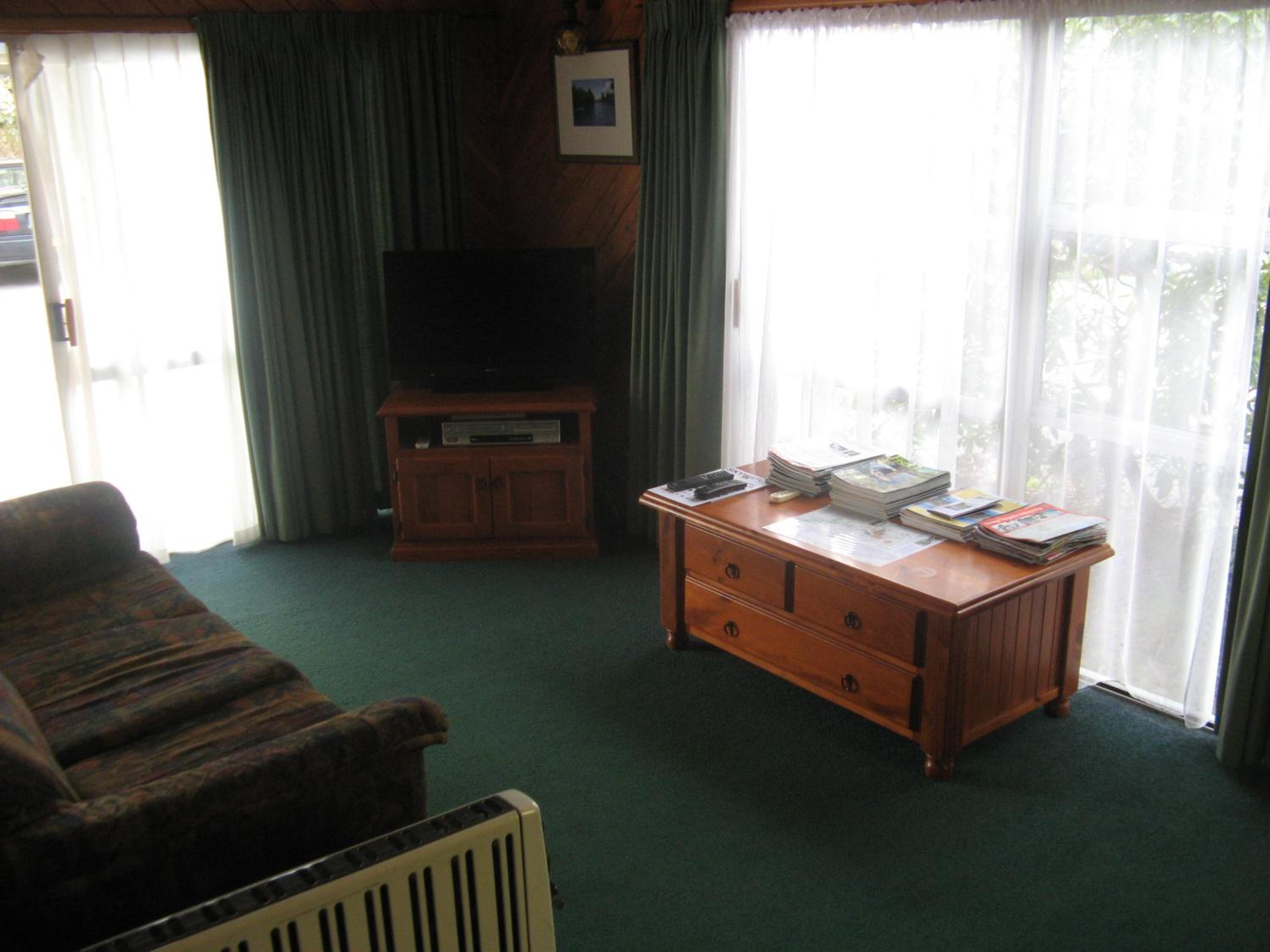 Family Room - Photo 3