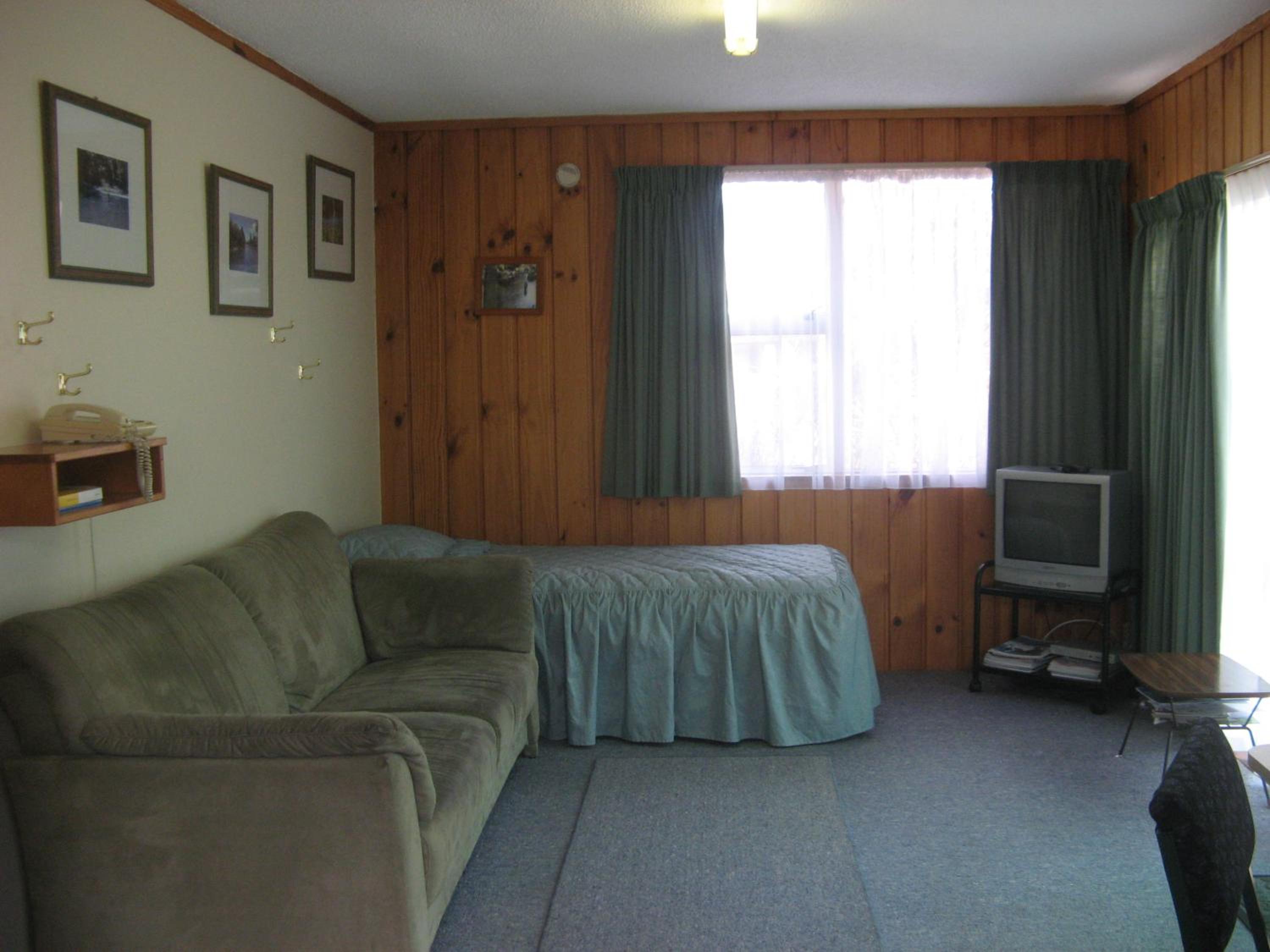 Superior Double or Twin Room - Photo 10