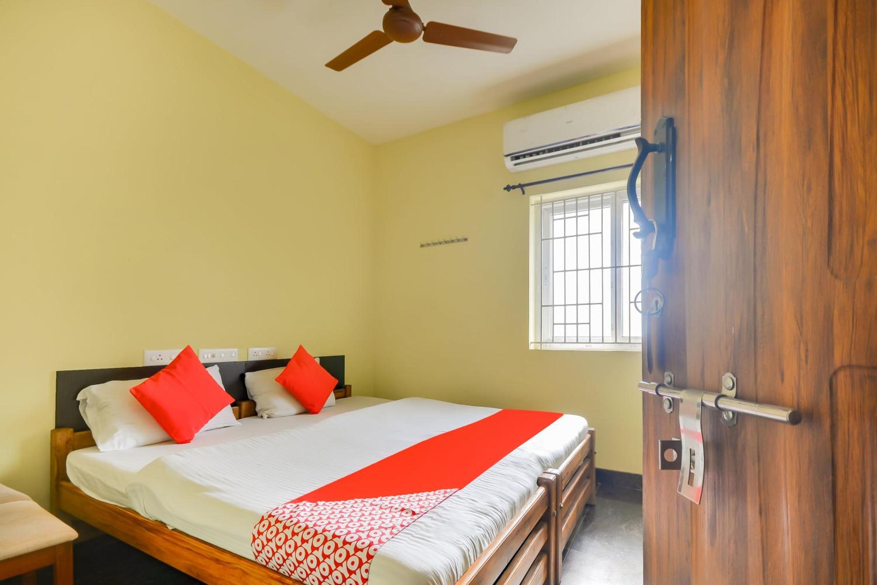 Small Double Room photo 3