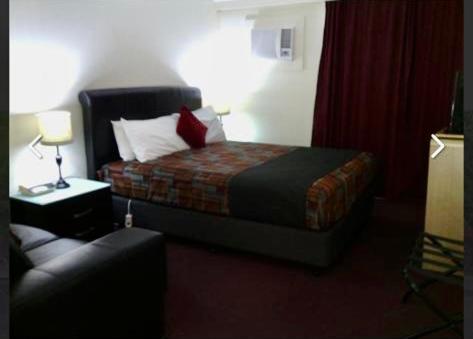 Deluxe Queen Room photo 3