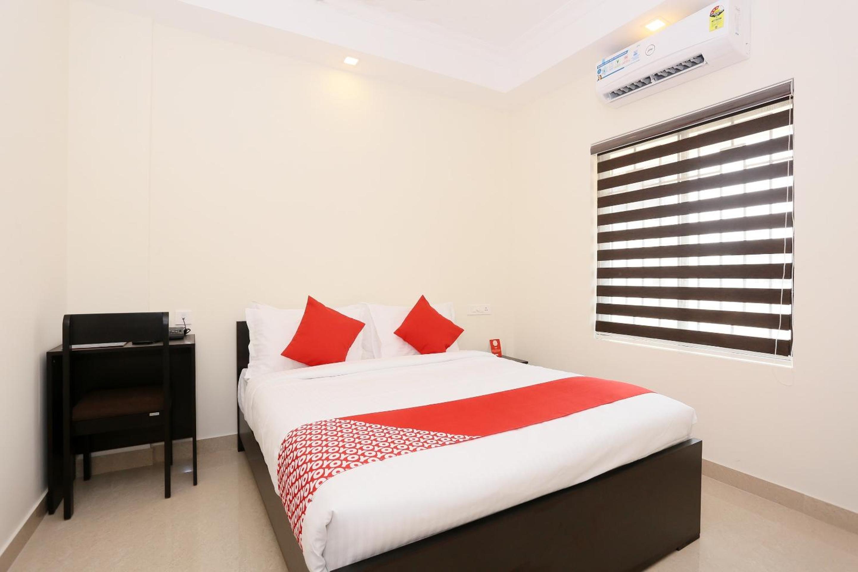 Deluxe Double Room photo 3