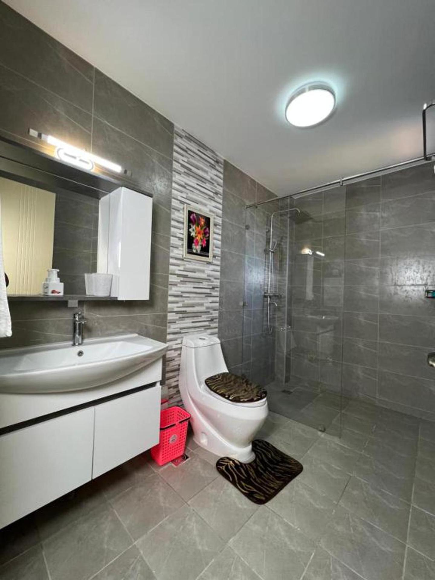 Apartment - Photo 5