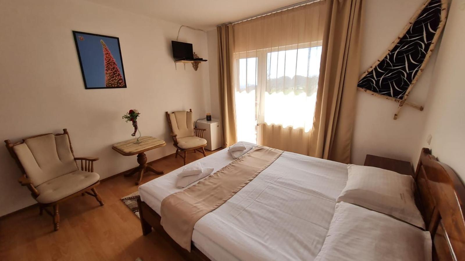Deluxe Double Room photo 3