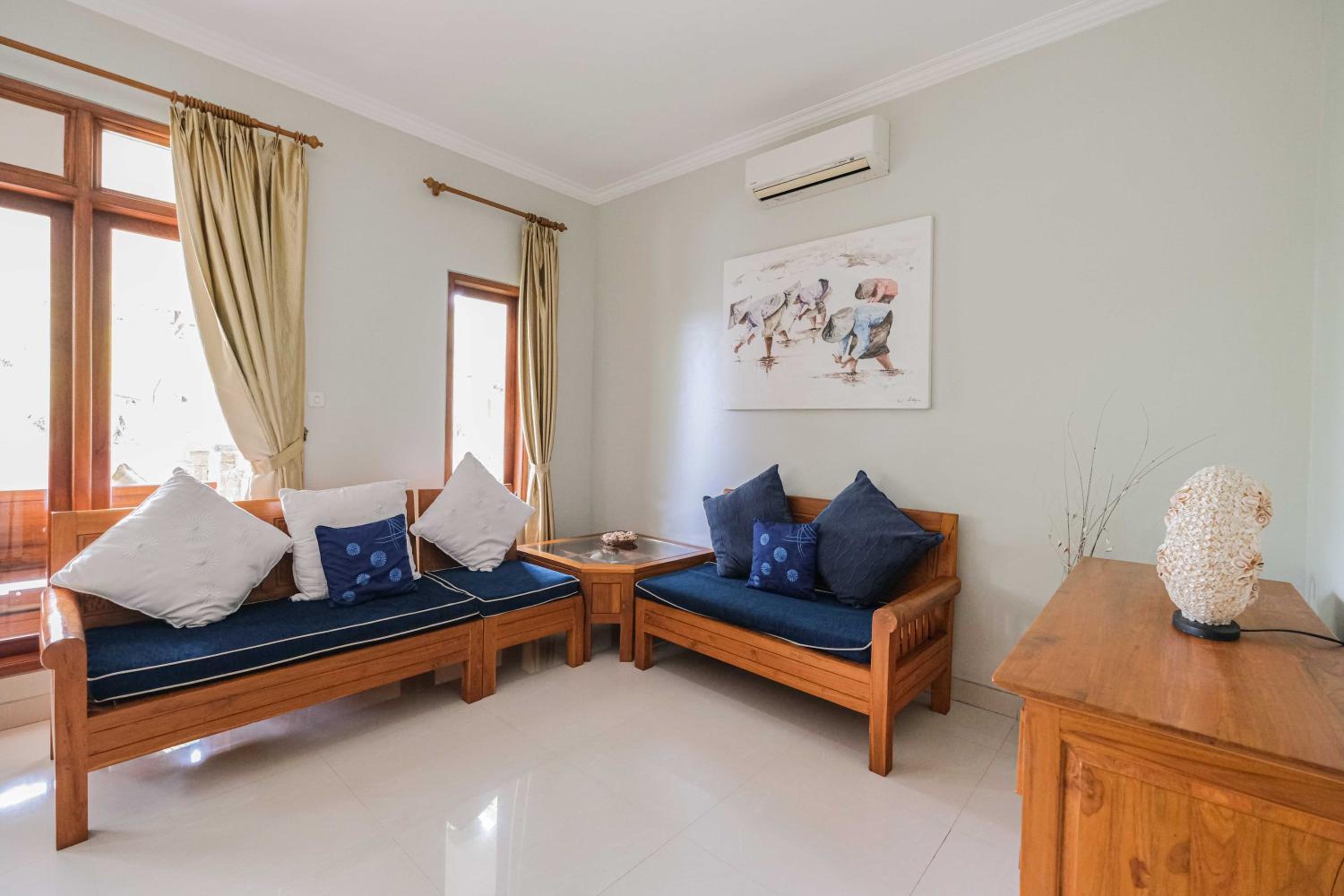 Two-Bedroom Villa - Photo 8
