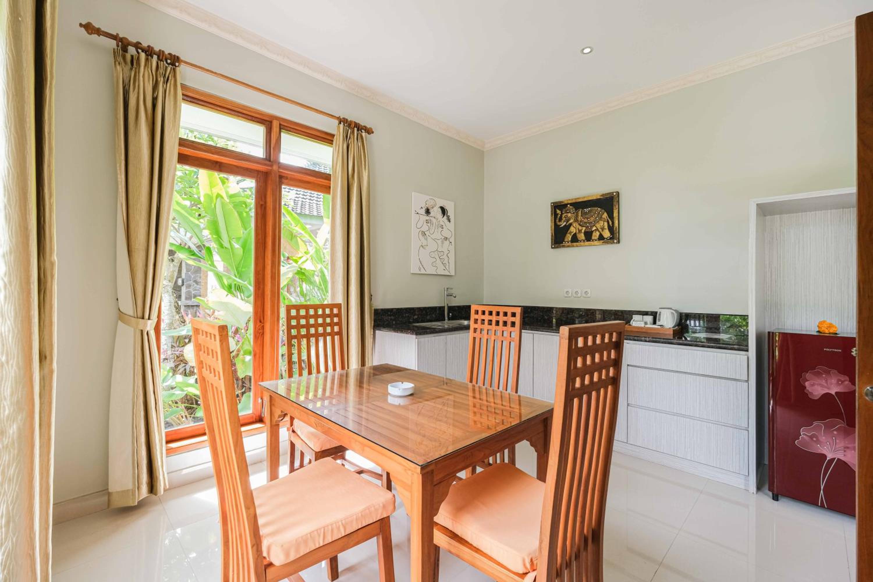 Two-Bedroom Villa - Photo 10