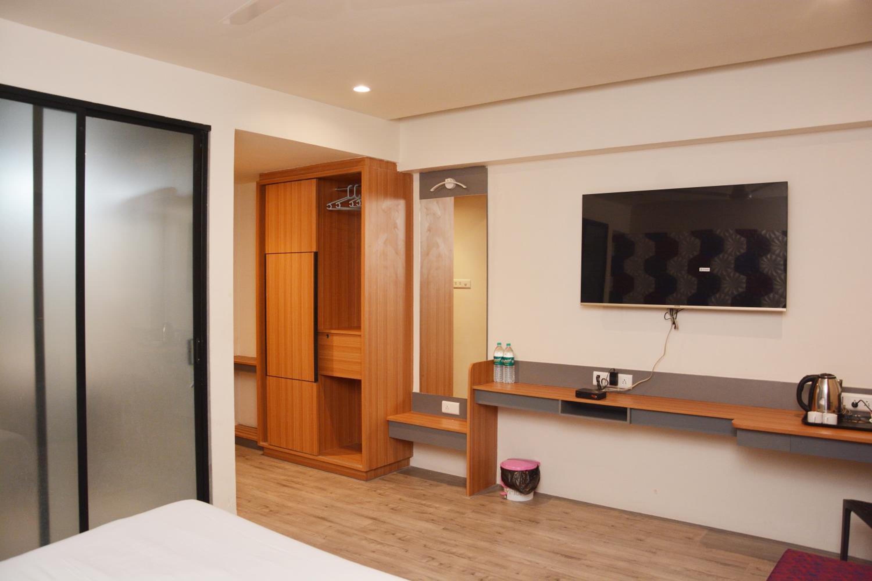 Deluxe Double Room photo 3