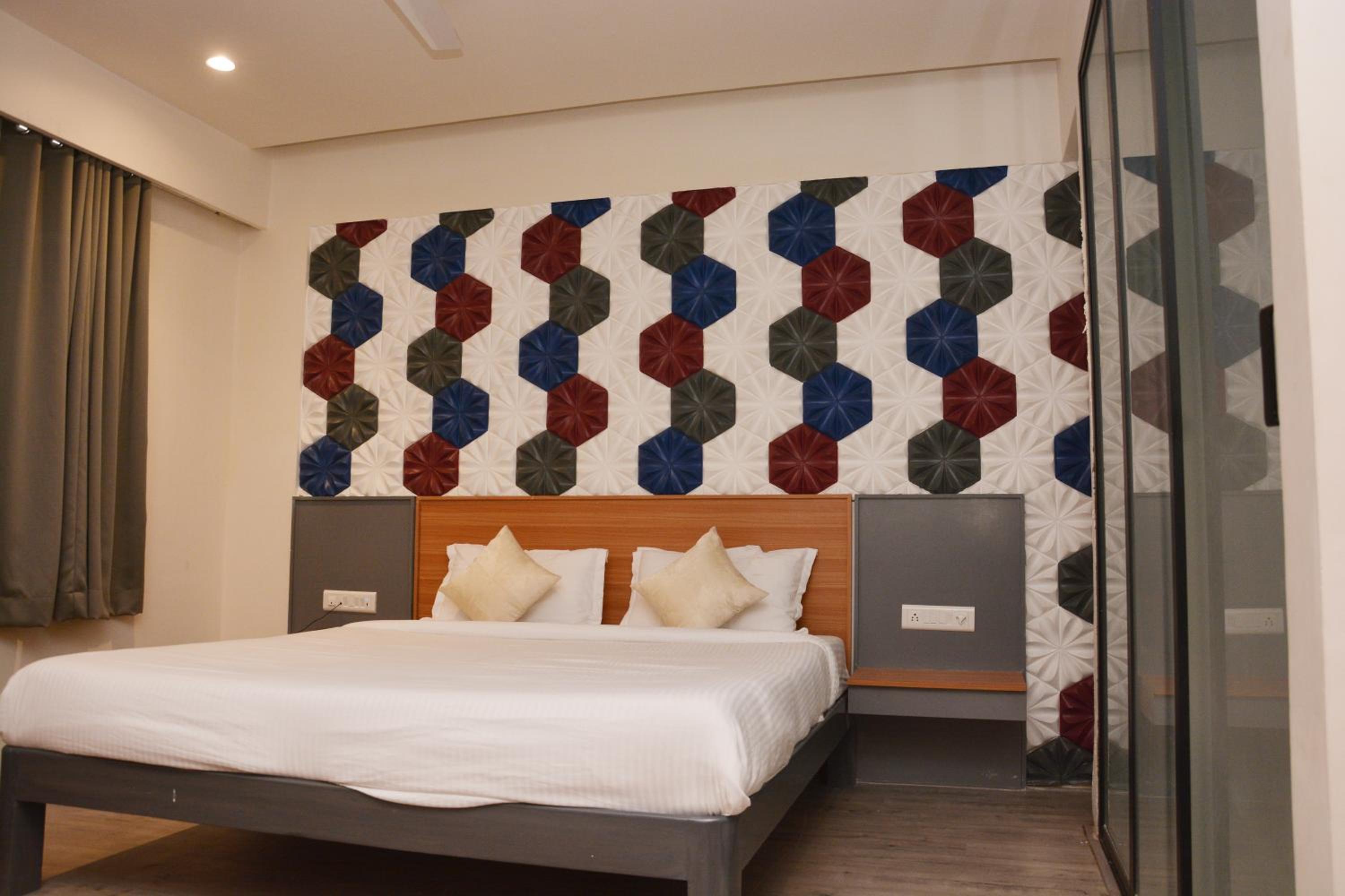Deluxe Double Room photo 2
