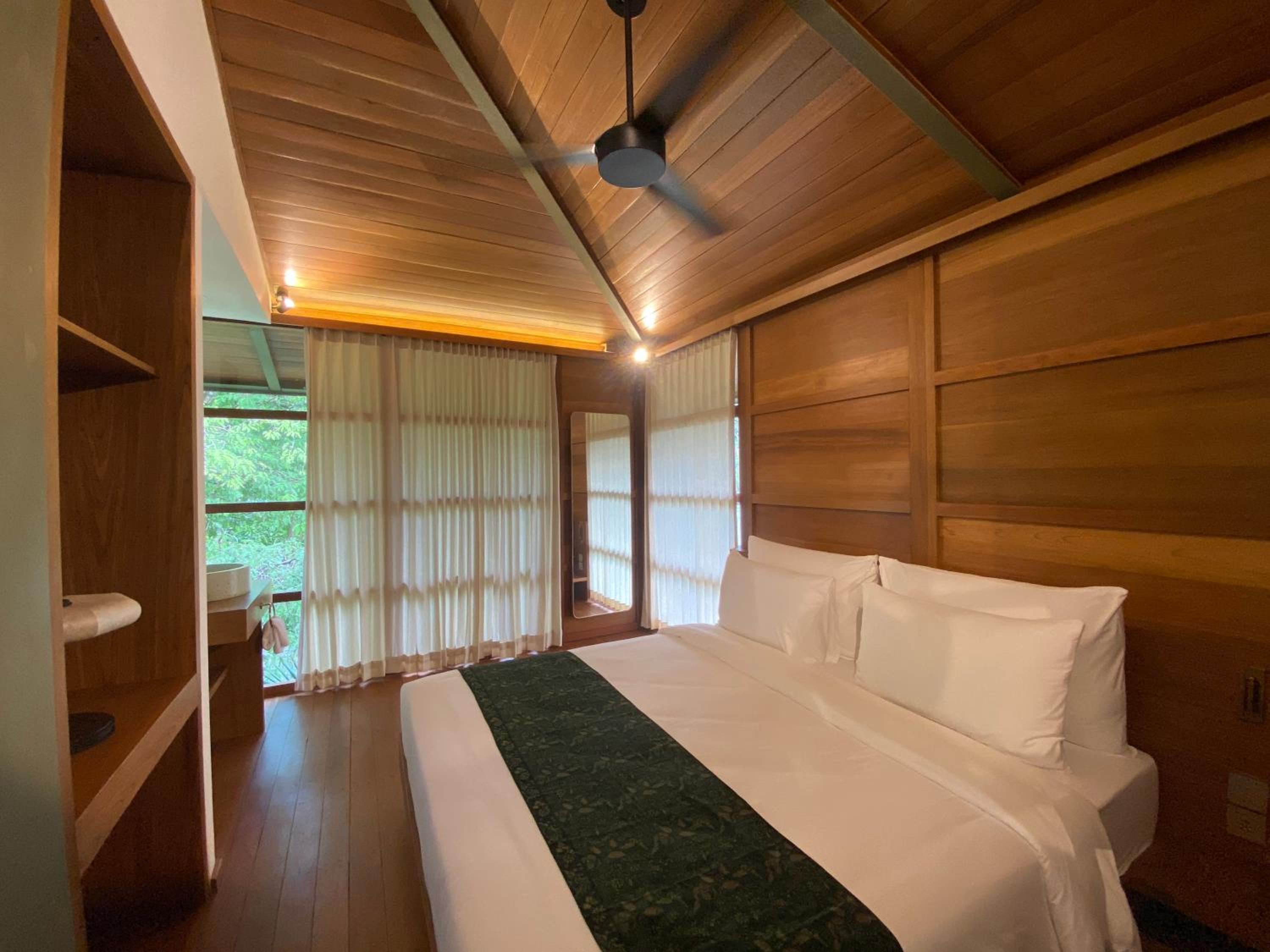 Treehouse Suite