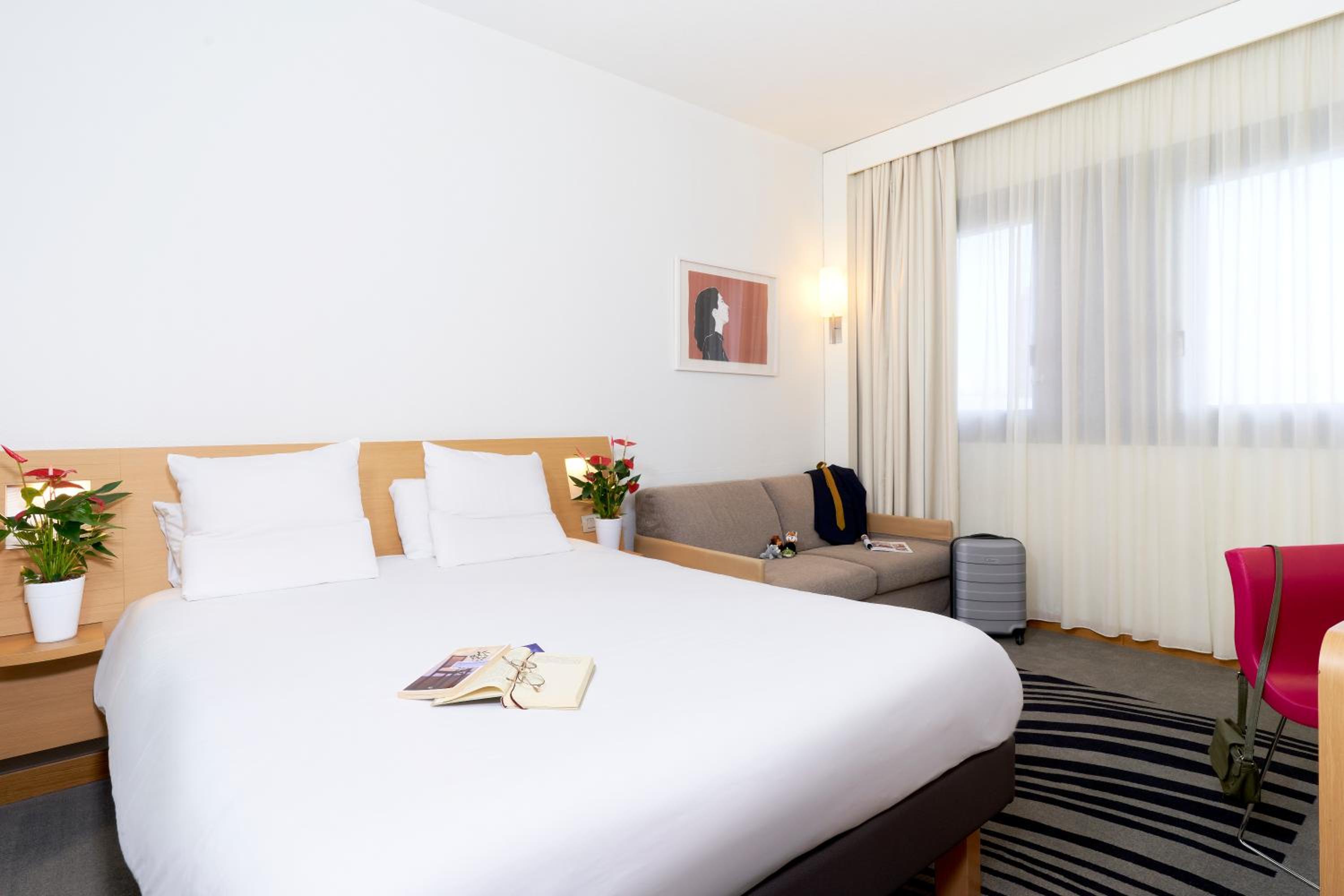 Superior Room With One Double And One Sofa Bed