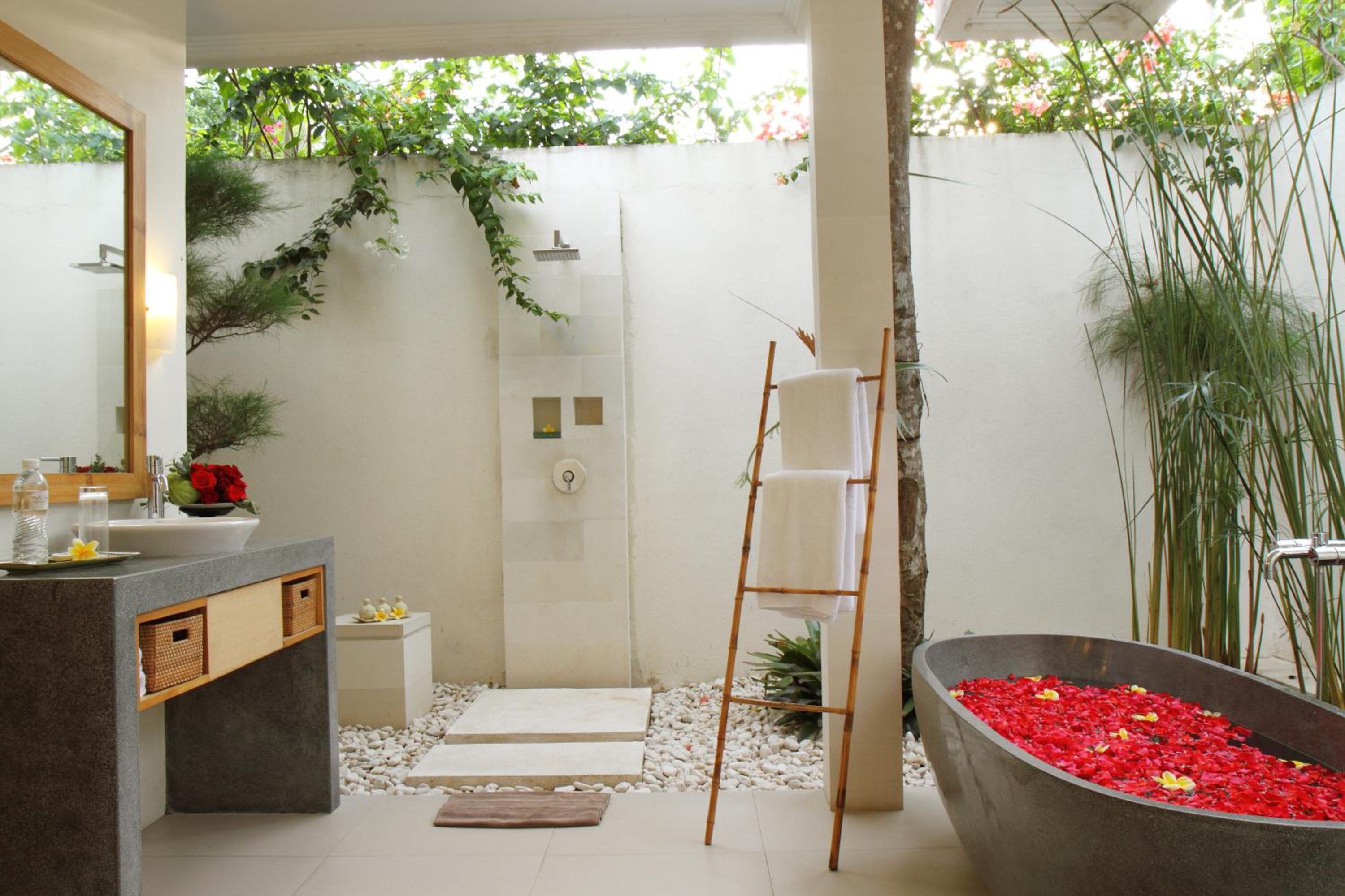 Royal One-Bedroom Villa with Private Pool thumbnail 5
